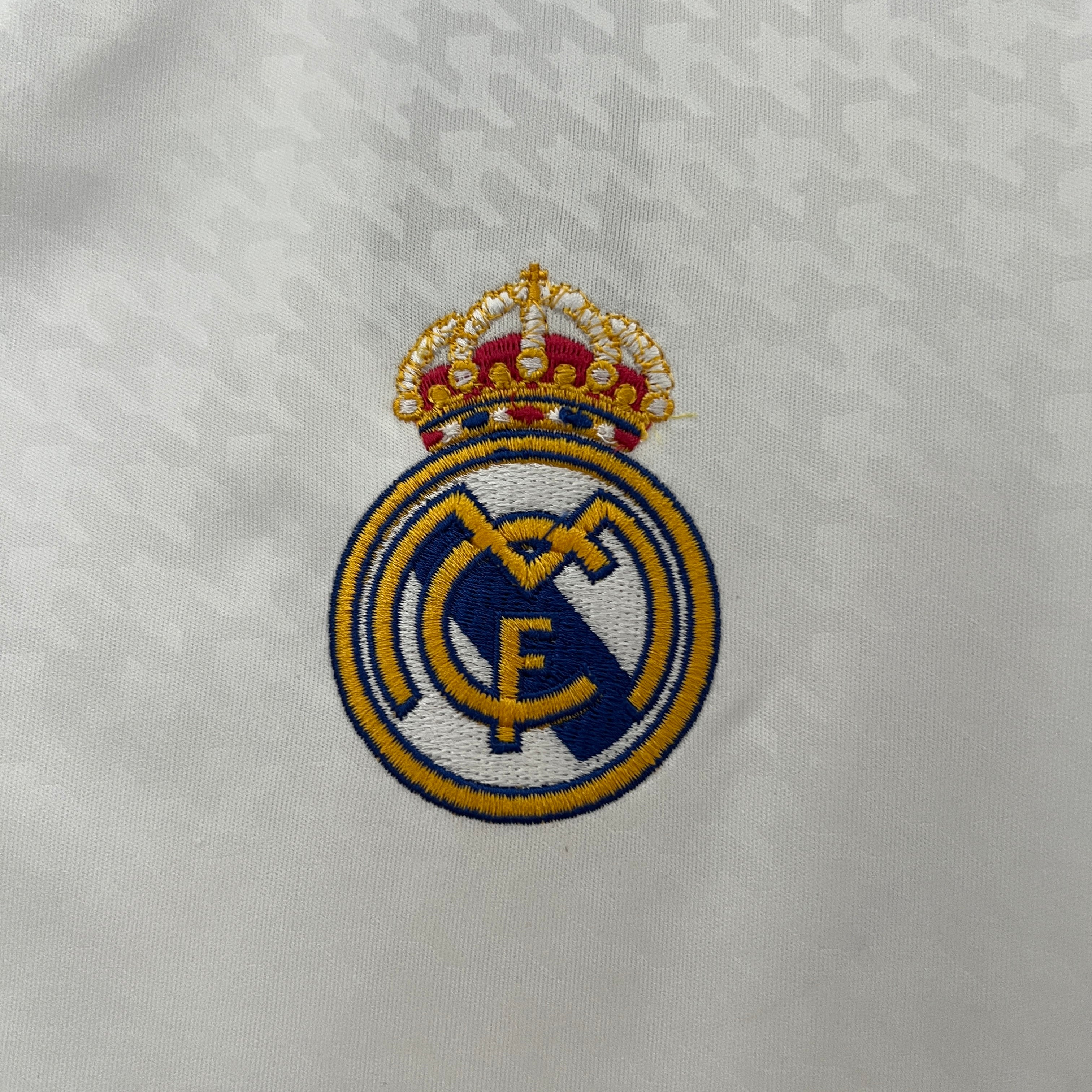 Kit Casa Real Madrid 2024/2025