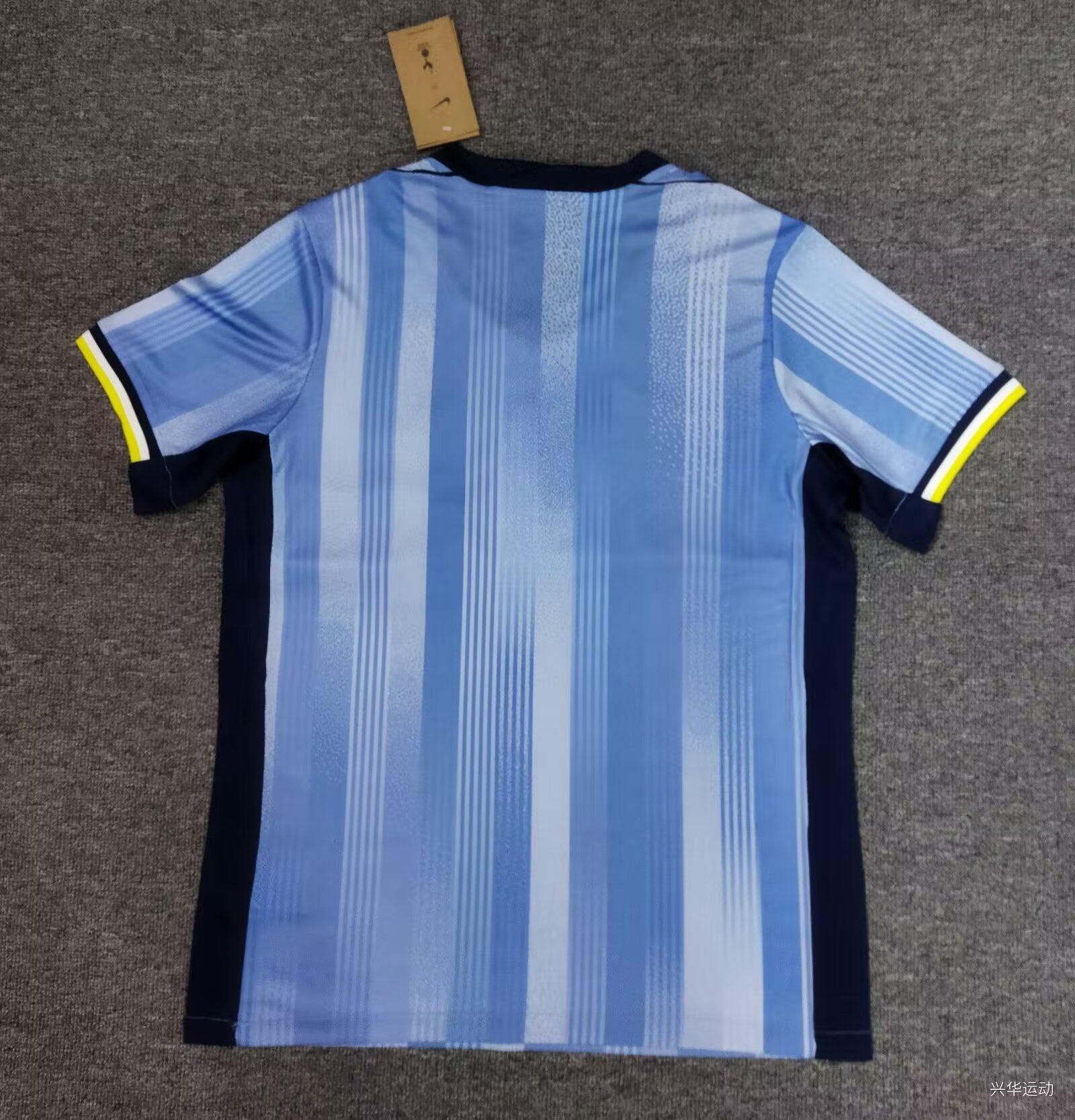 Kit extérieur Tottenham 2024/2025