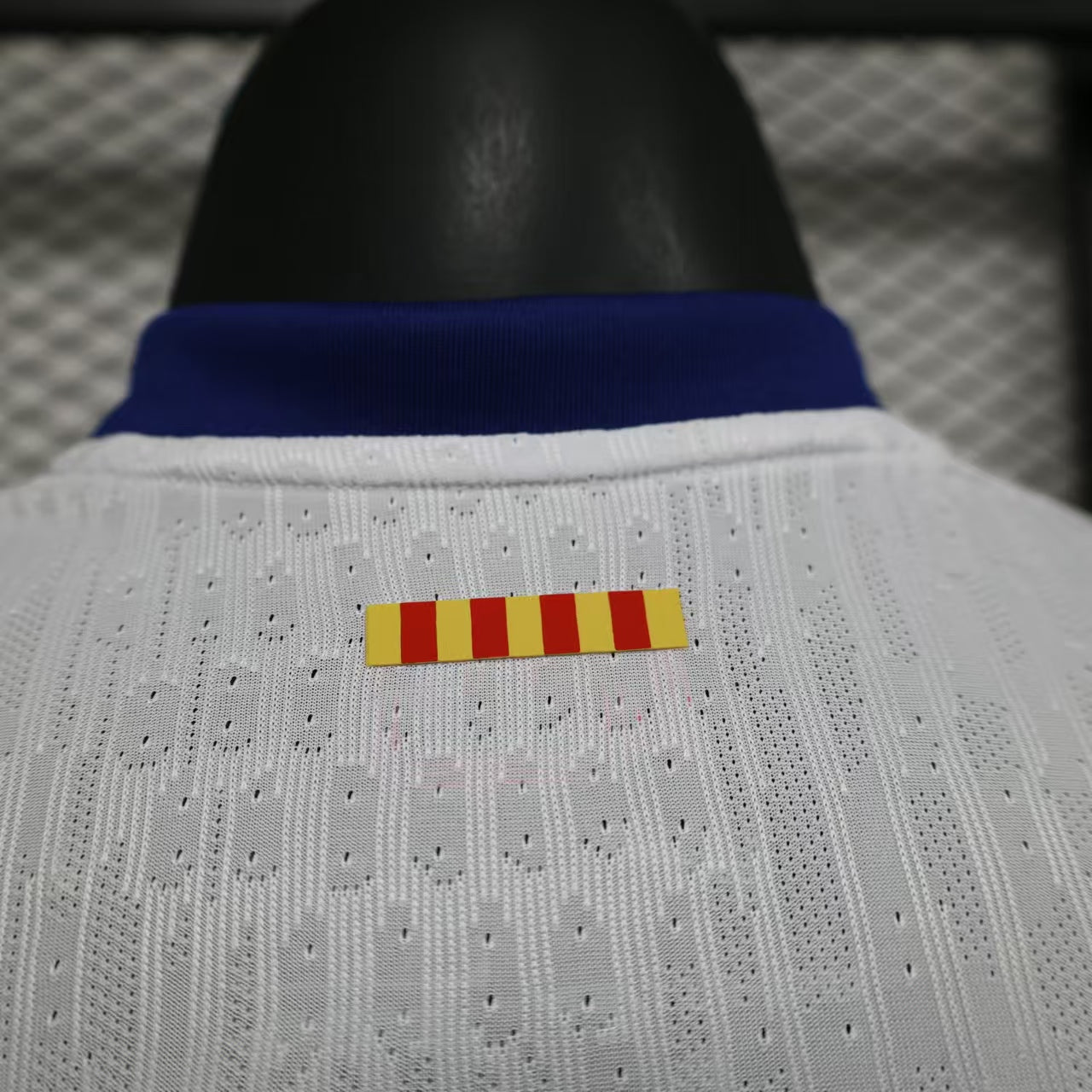 Kit trasferta FC Barcelona 2025-2026