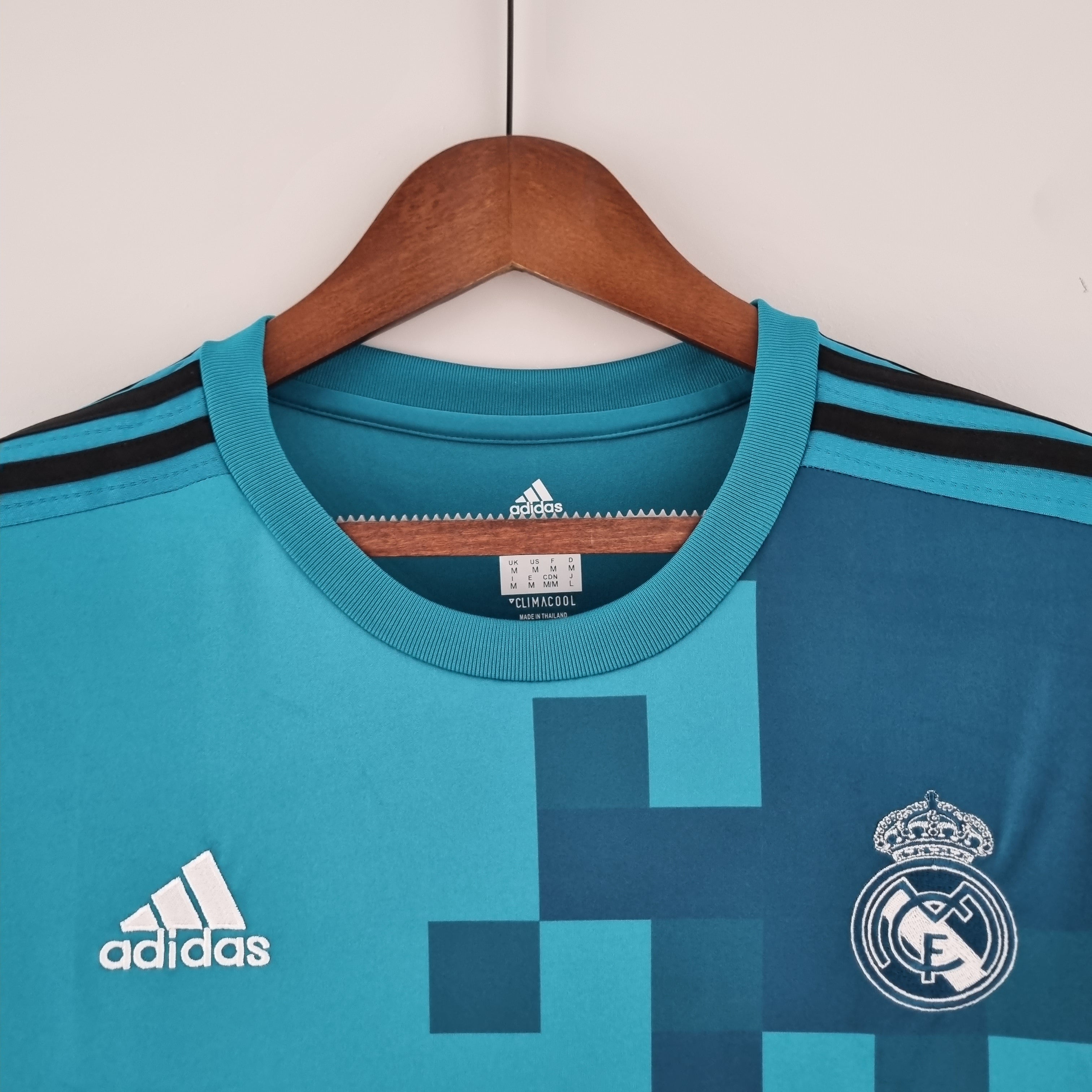 REAL MADRID TERZA MAGLIA RETRO MANICHE LUNGHE 17/18