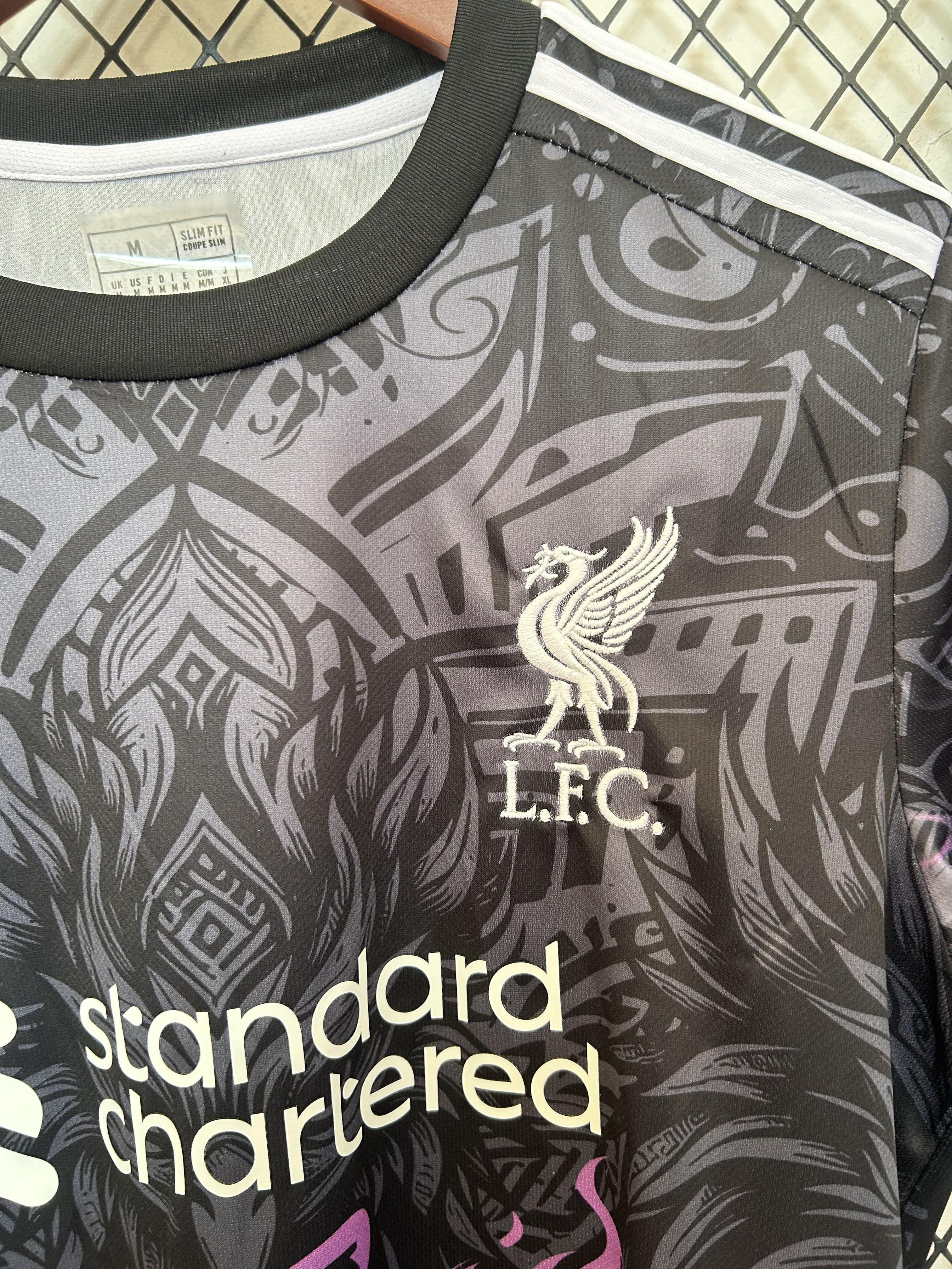 Liverpool Lila Adler-Phoenix Sondertrikot