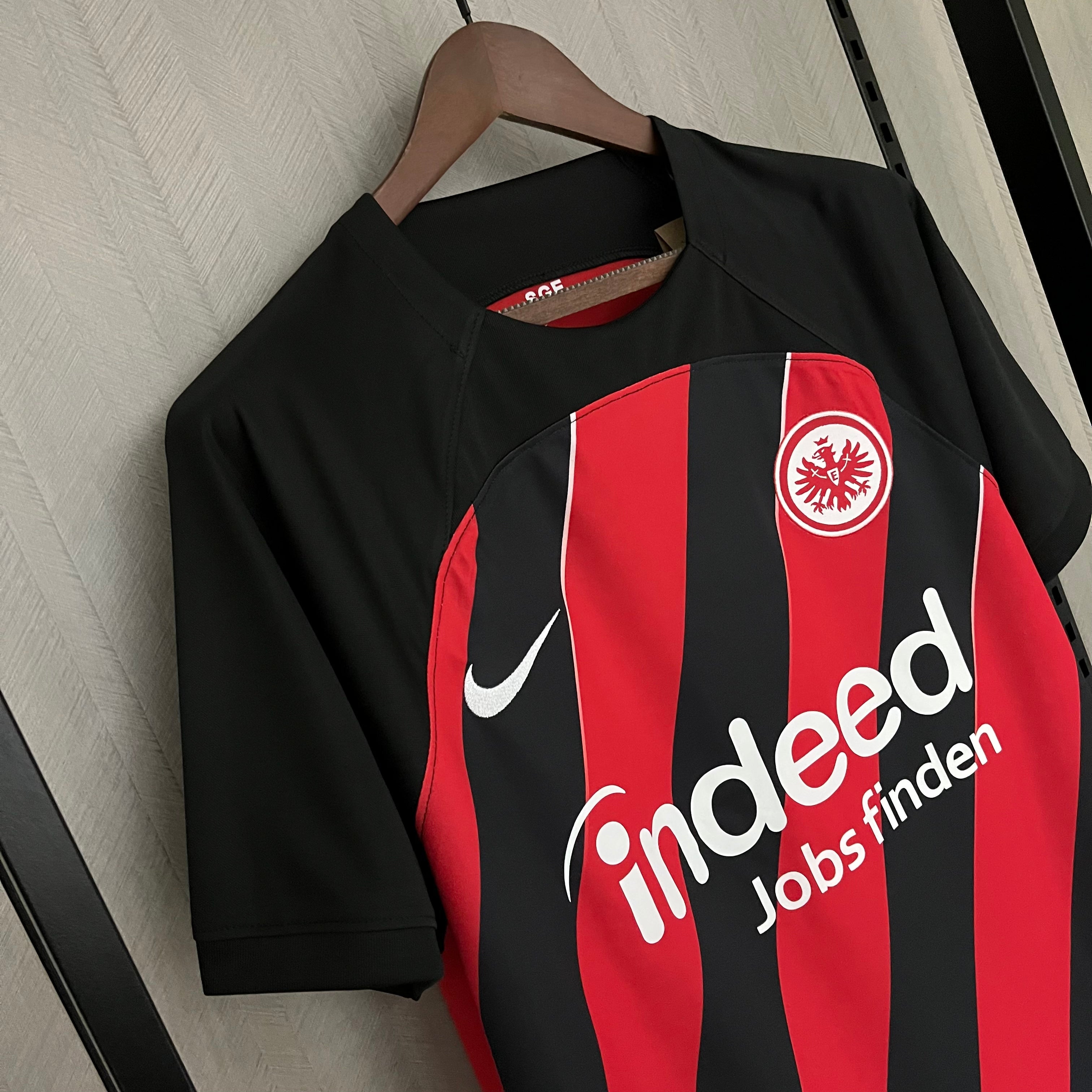 Frankfurt 23-24 Heimtrikot