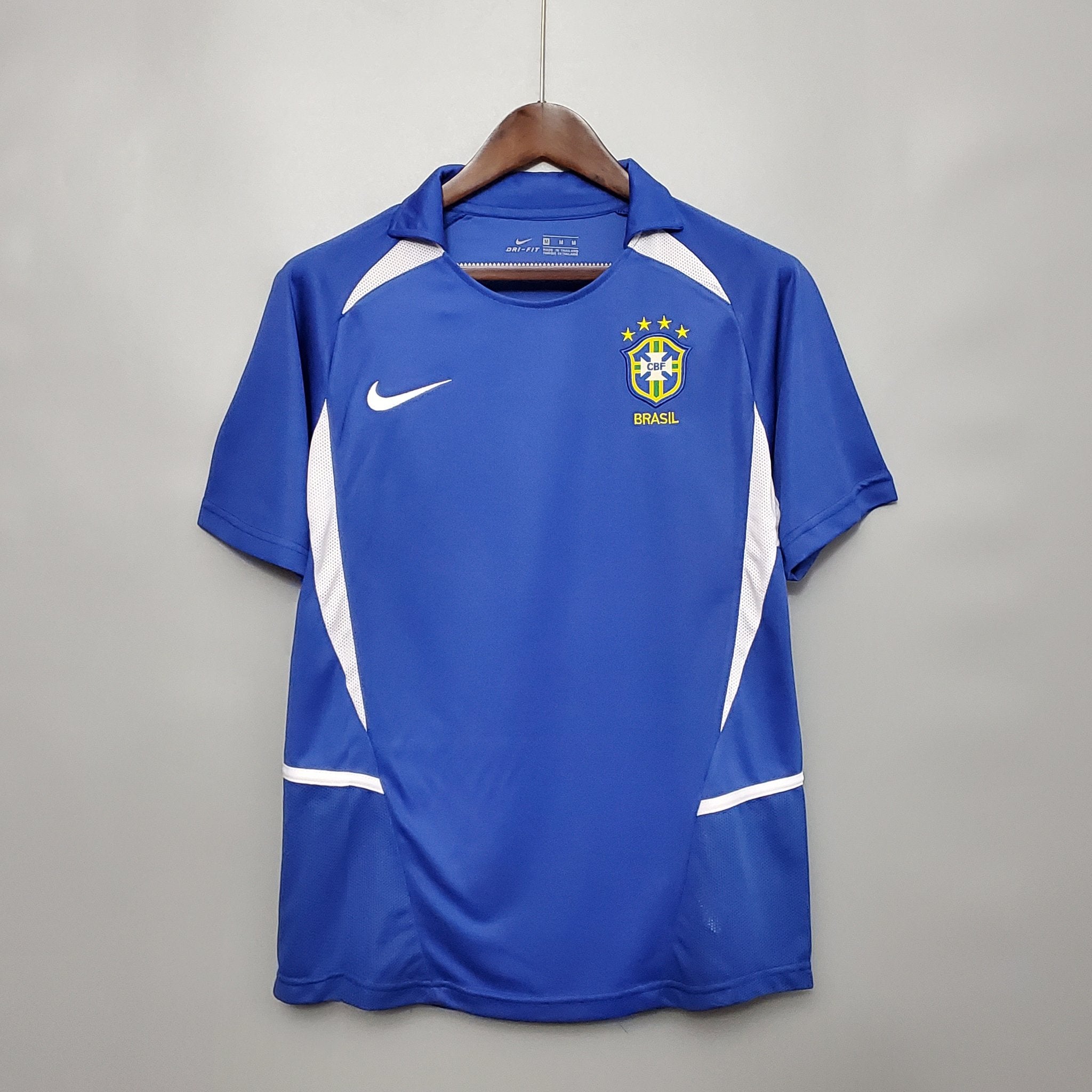 Camiseta retro visitante Brasil 2002