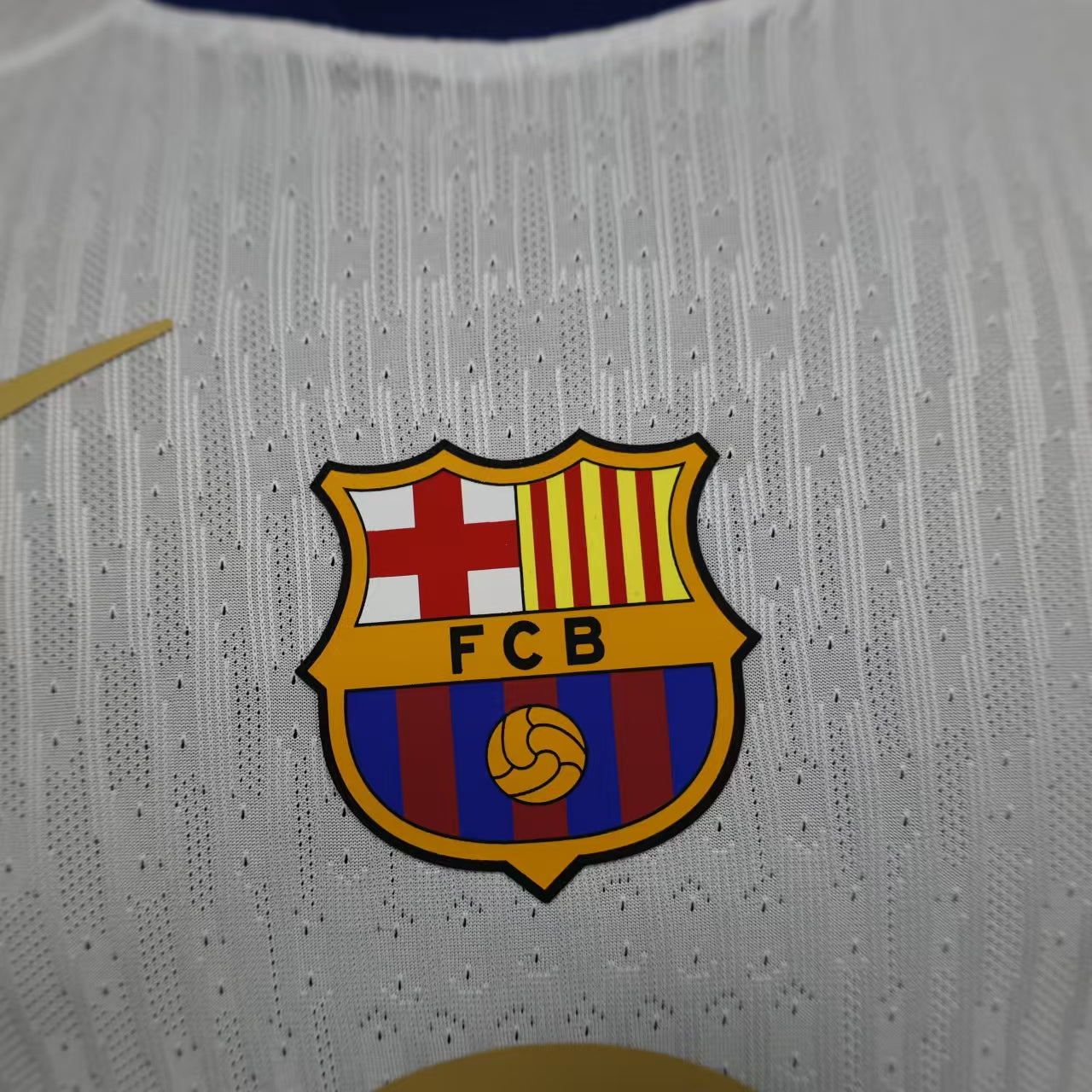 Kit trasferta FC Barcelona 2025-2026