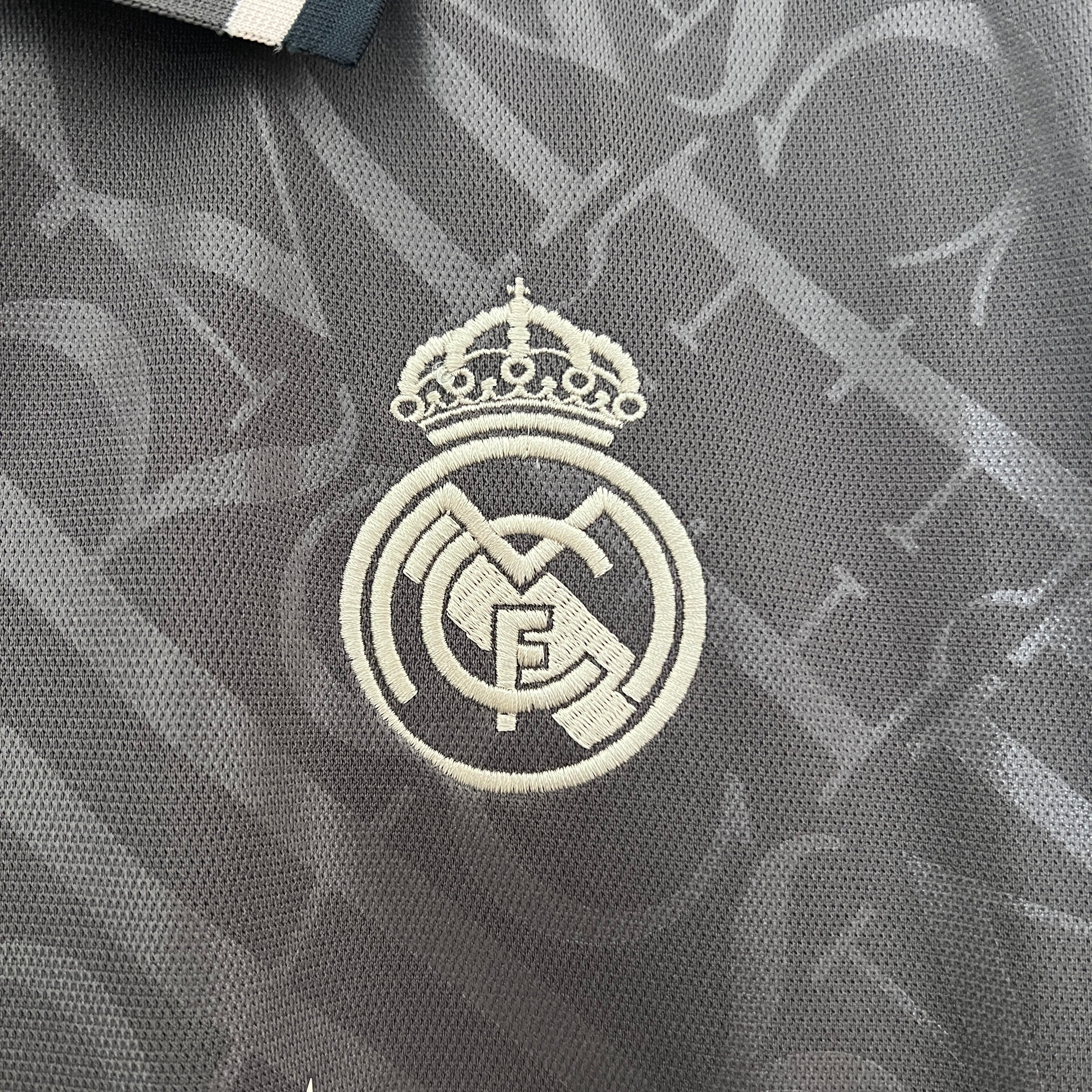 Troisième maillot Real Madrid 2024/2025