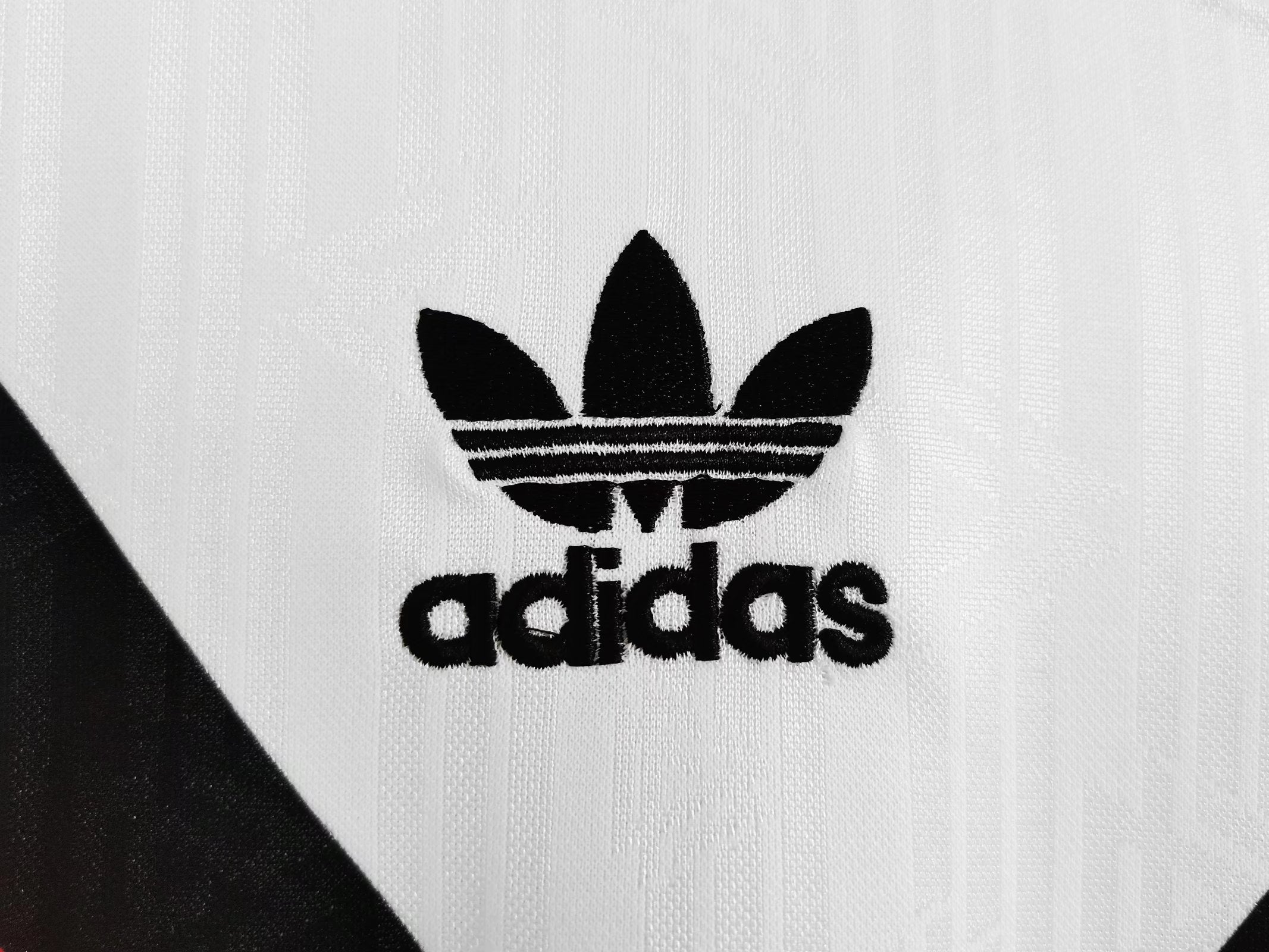 Uniforme retro local Alemania 1990