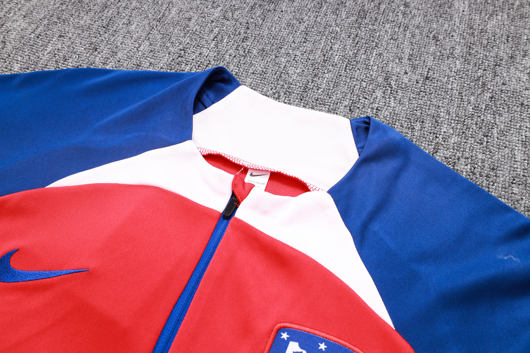 Tuta rossa Atletico Madrid 23-24 (mezza zip)