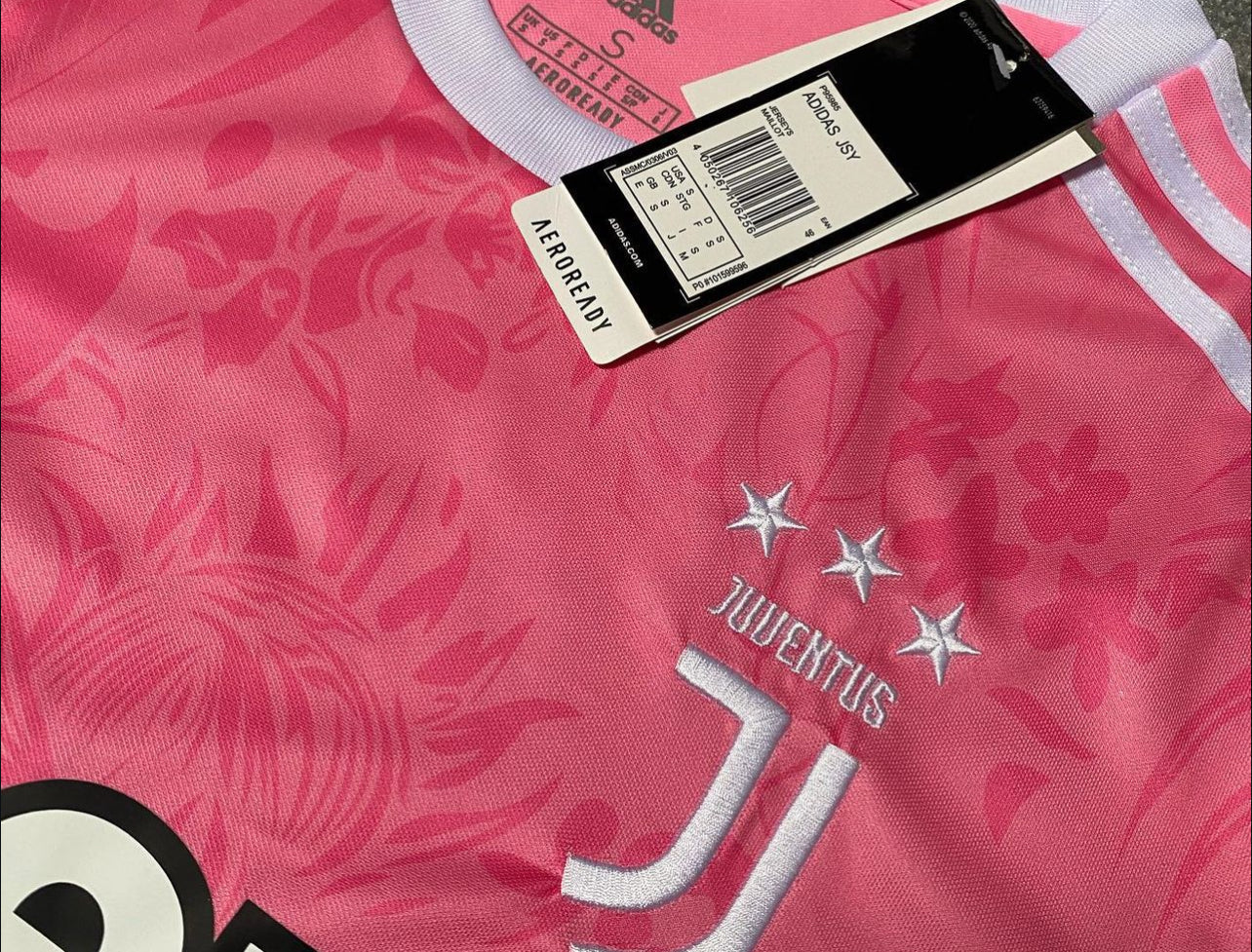 Juventus X Gucci, Rosa Edizione Speciale
