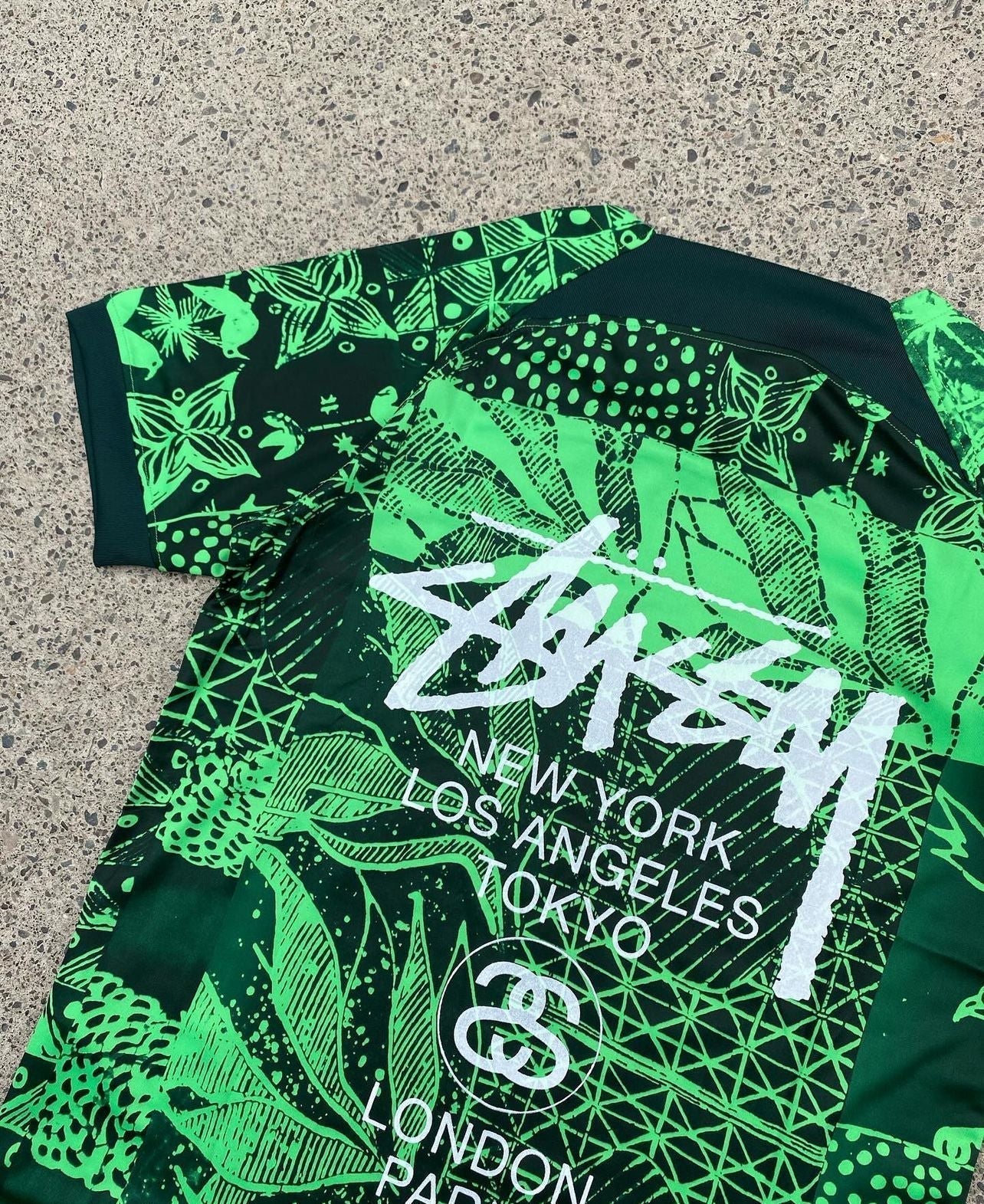 STUSSY X NIGERIA TRIKOT