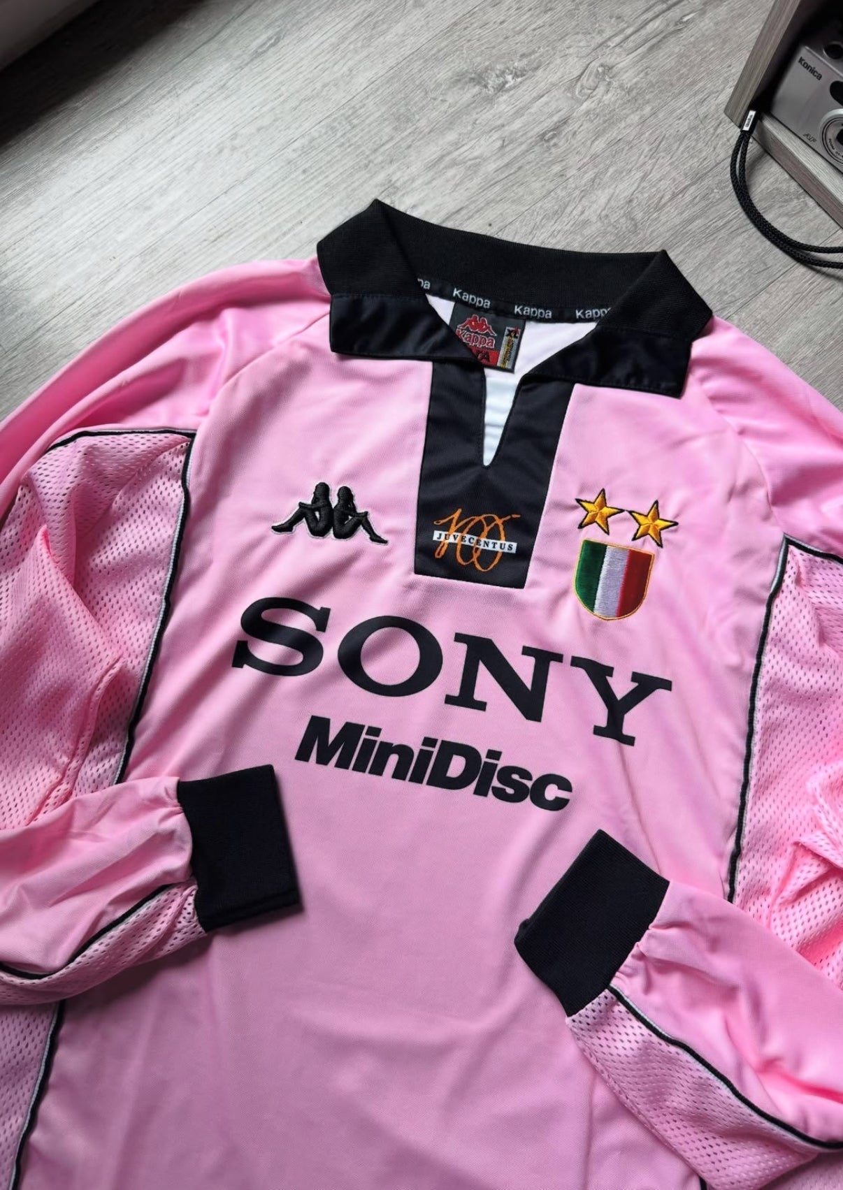 Juventus Retro-Trikot Pink mit langen Ärmeln 1997-1998