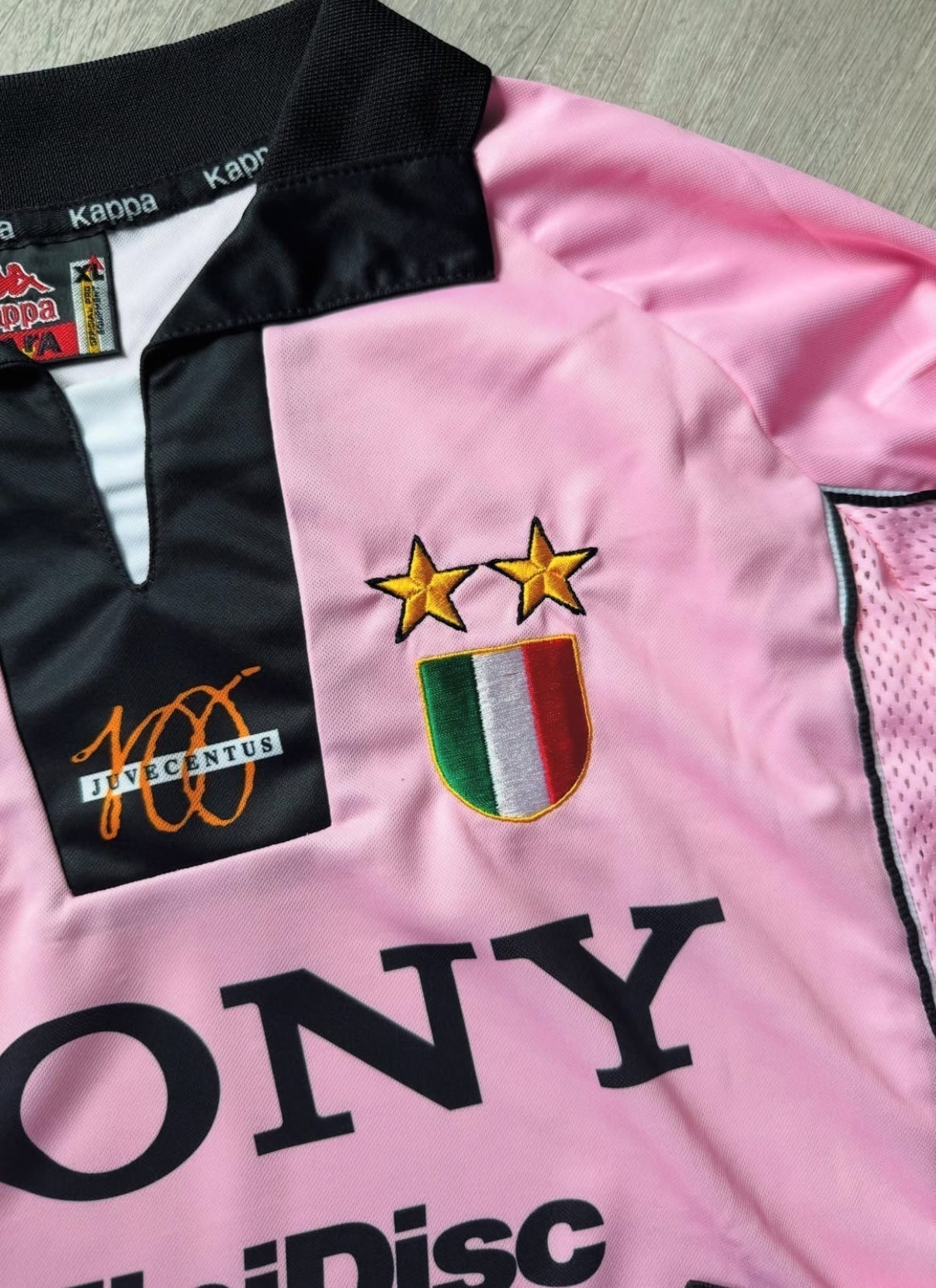 Juventus Retro-Trikot Pink mit langen Ärmeln 1997-1998