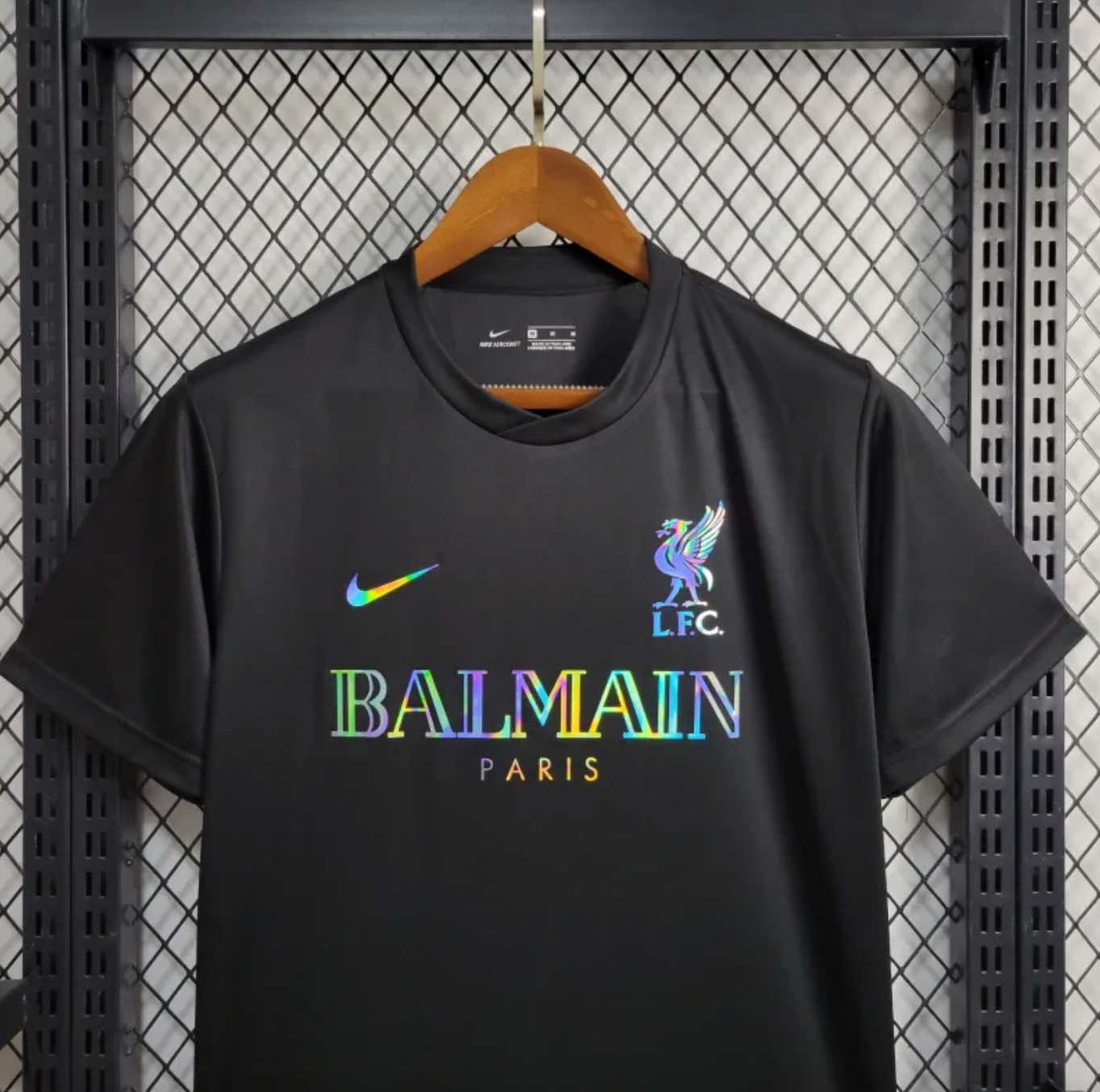 Liverpool x Balmain Edizione Speciale