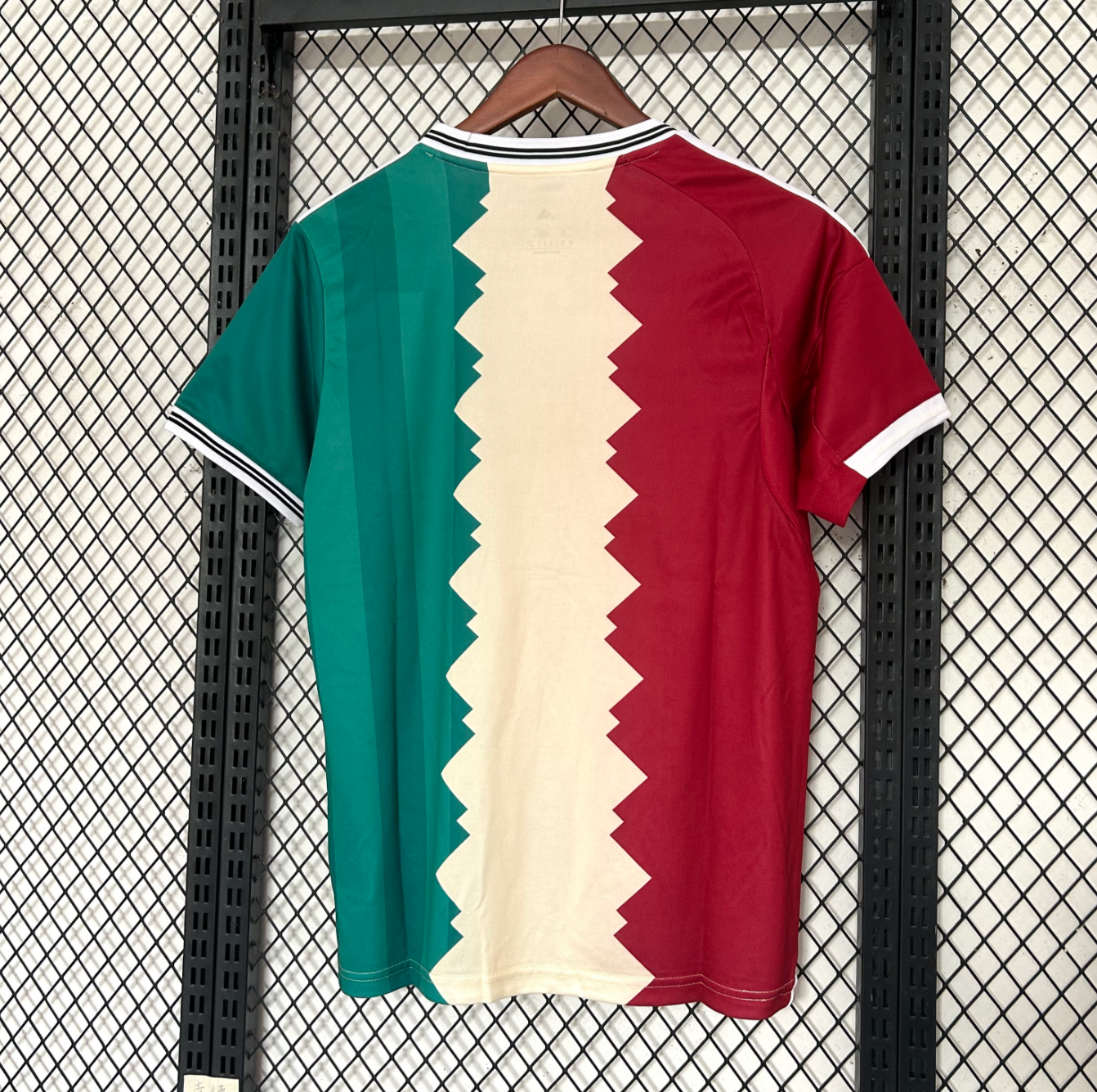 Maglia Edizione Speciale Tre-in-Uno Liverpool 2025/2026