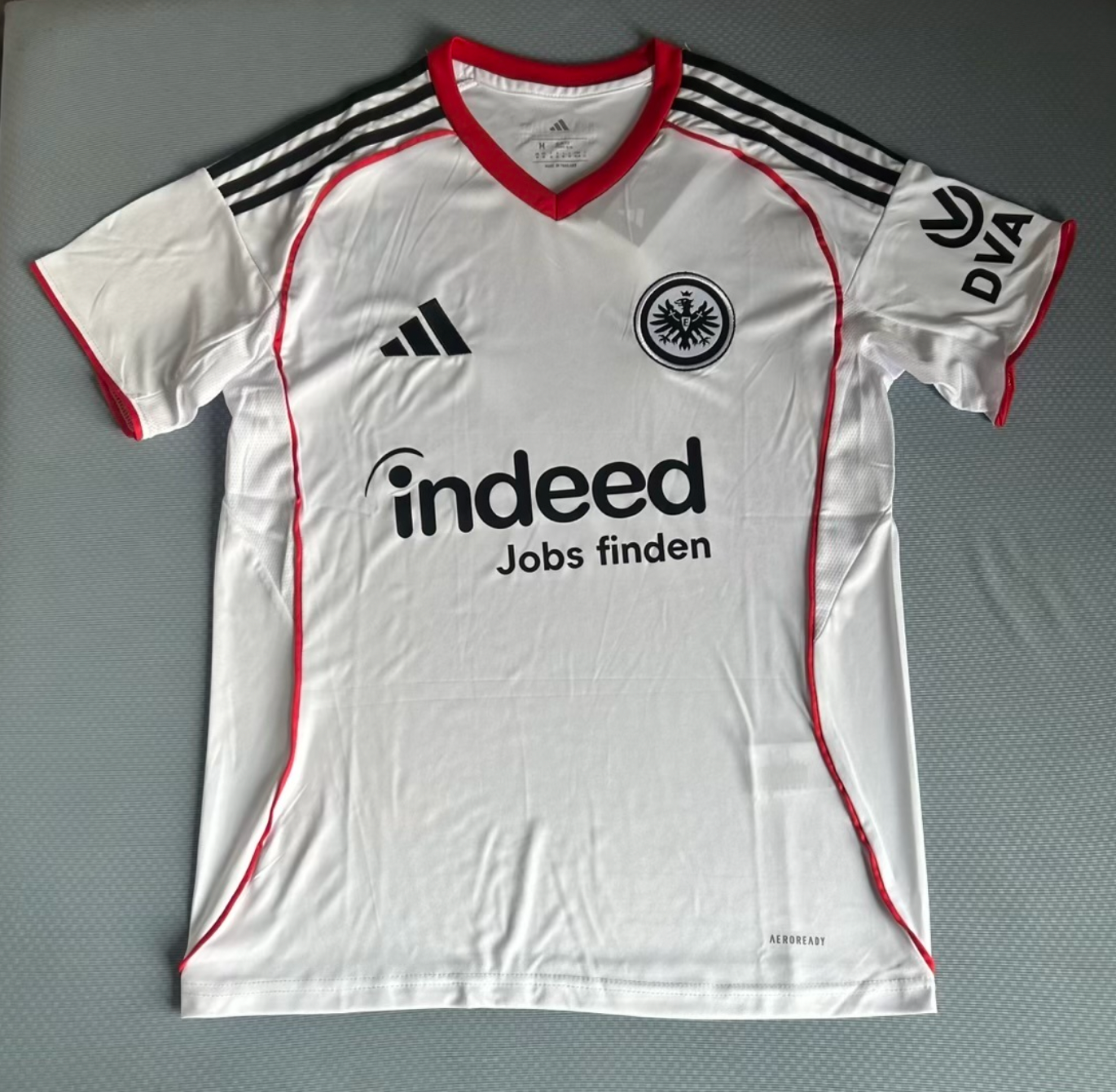 Eintracht Francfort Maillot Extérieur 2025/2026