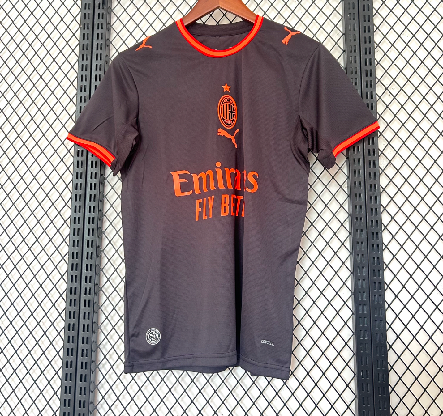 Tercer uniforme del AC Milan 2026/2027