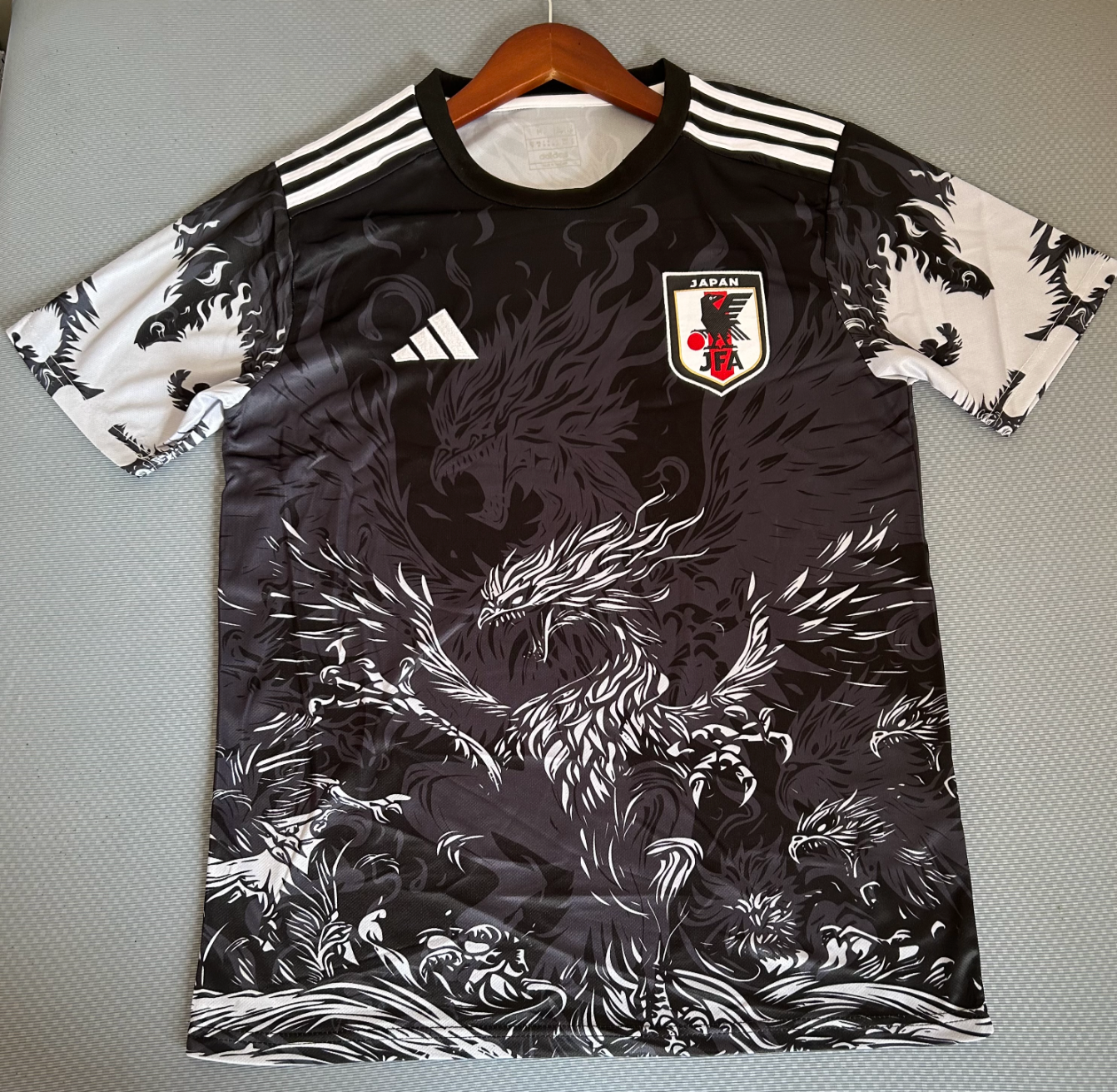 Japan Schwarzer Phoenix 2025/2026 Sonderedition Trikot