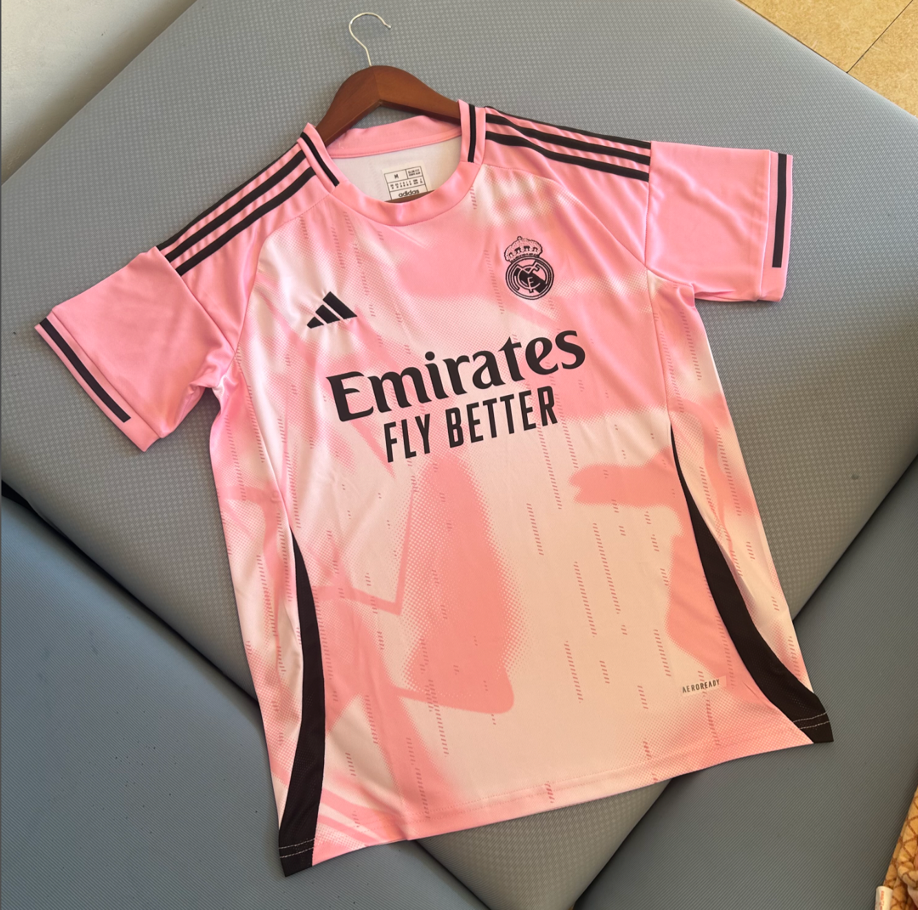 Camiseta rosa Real Madrid