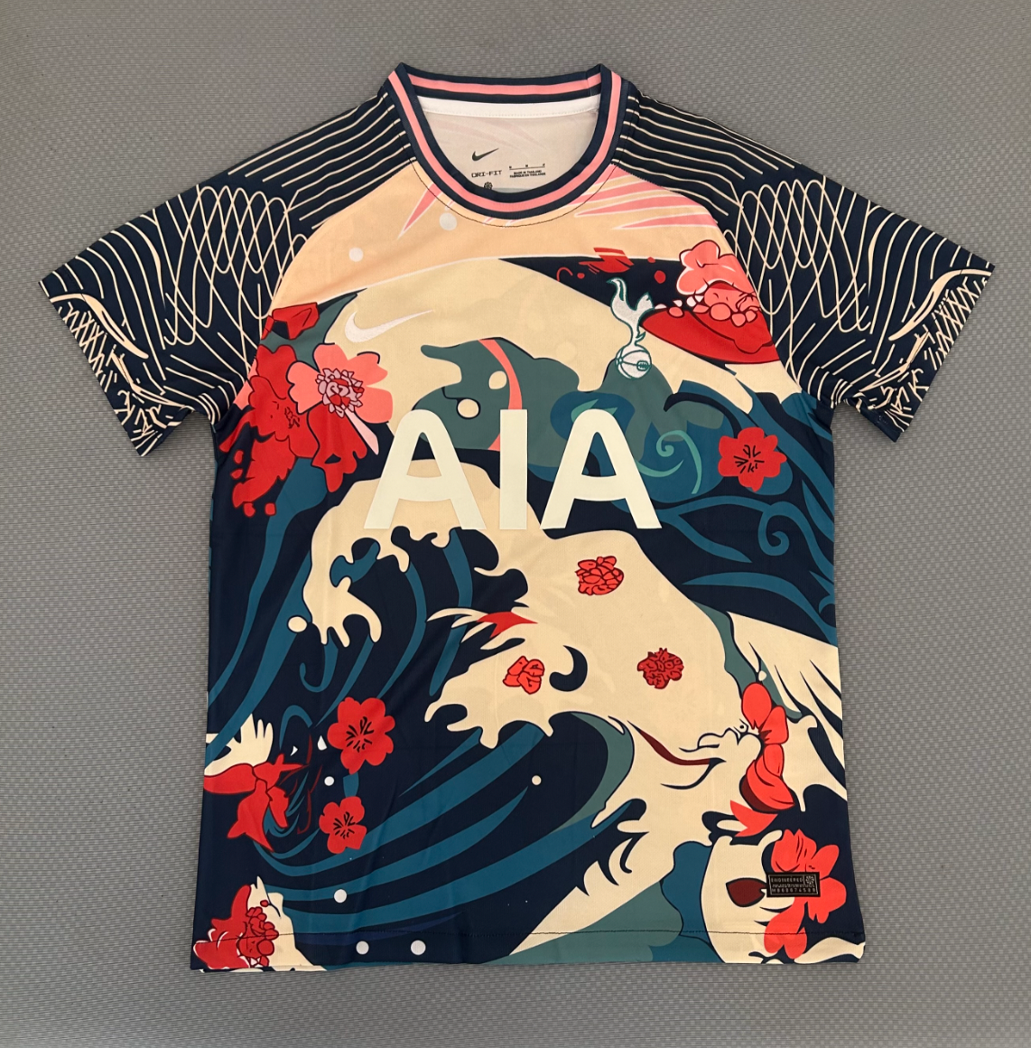 Tottenham Hotspur 2025/2026 Waves Sonderedition Trikot