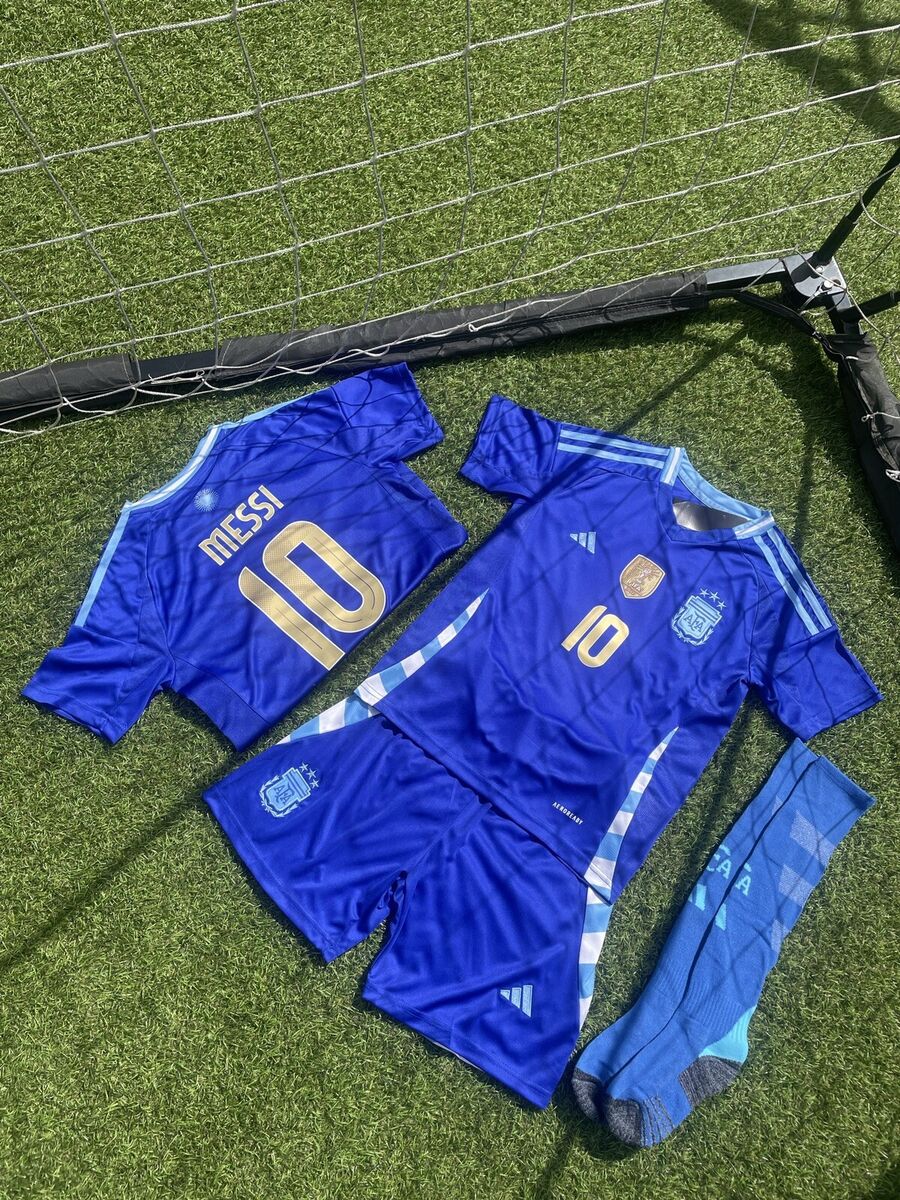 Kit infantil de visitante Argentina 2024/2025 con Messi 10