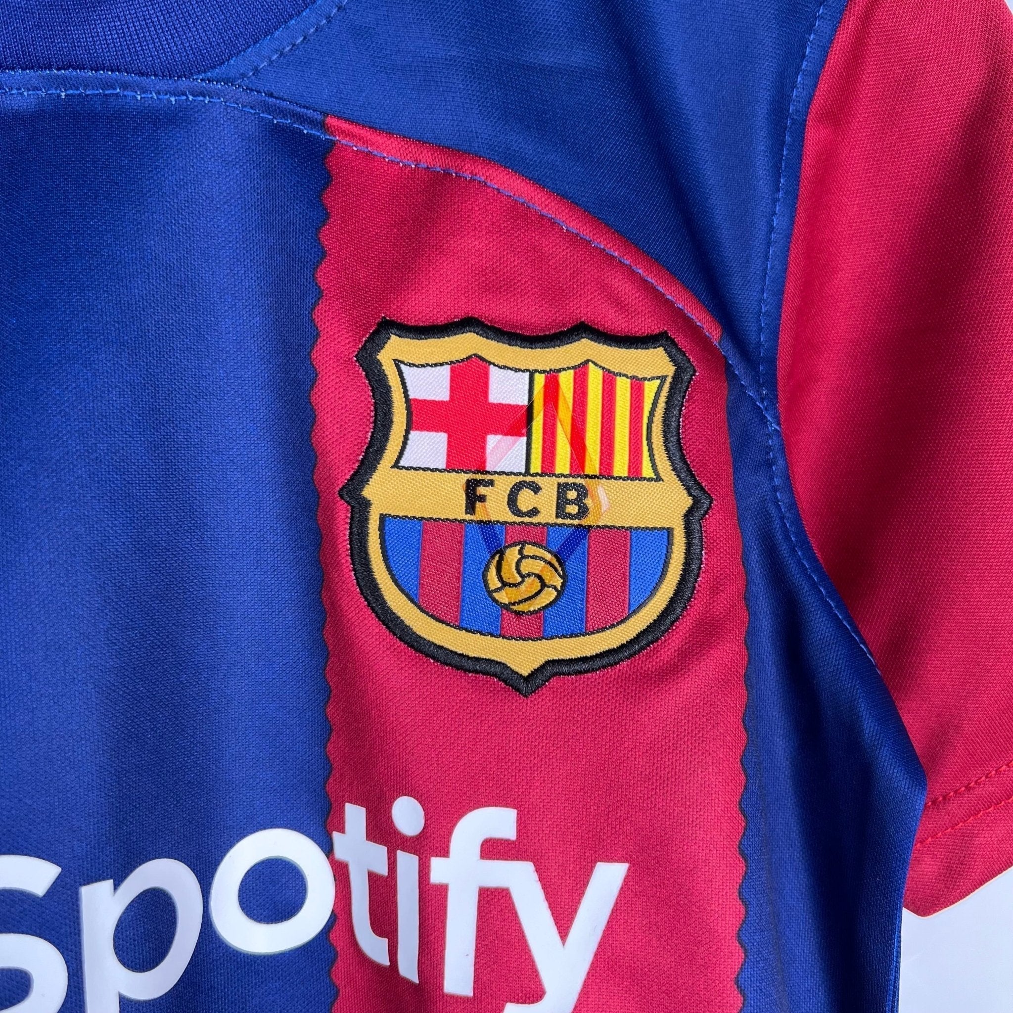 Equipación local Barcelona niños 2023/24