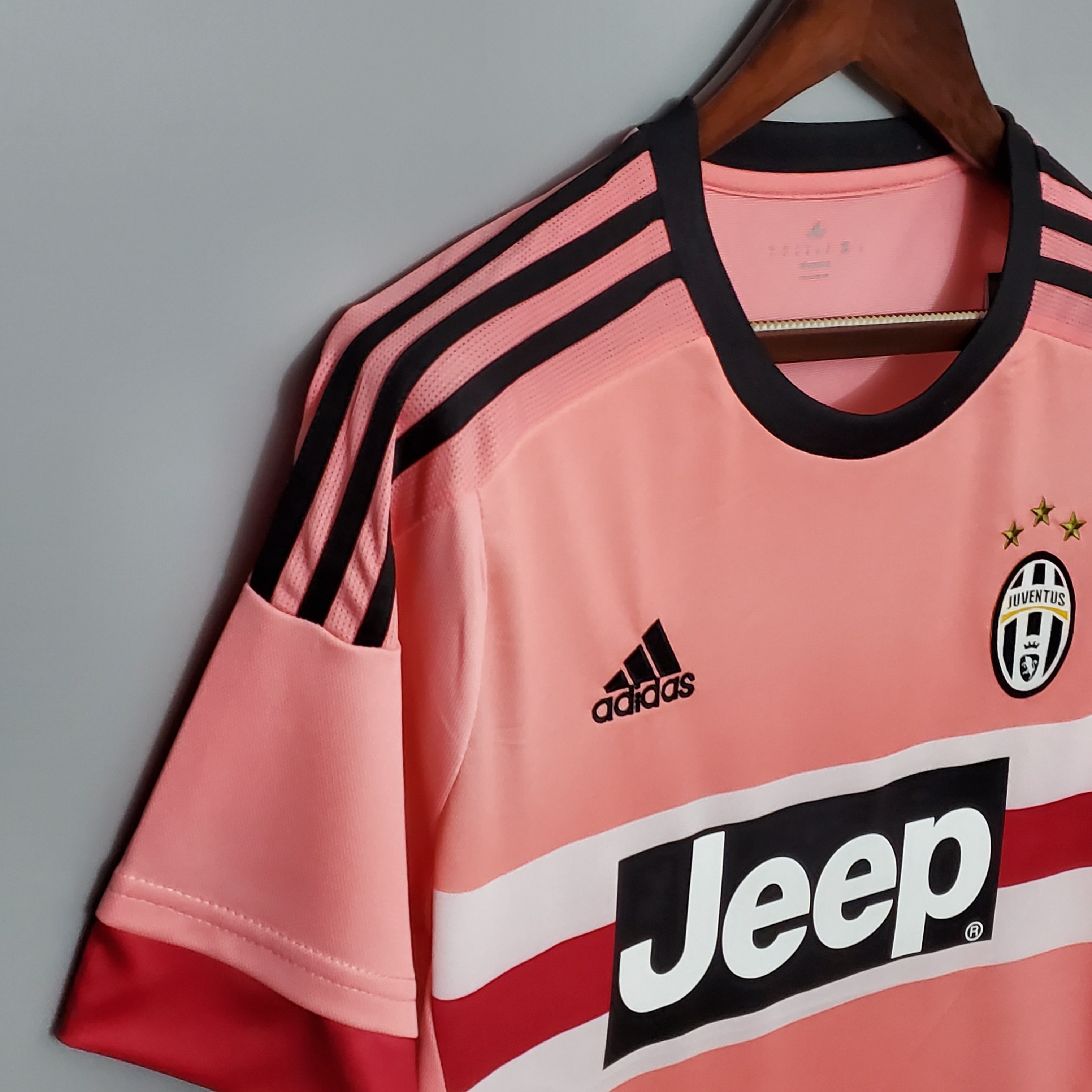 Maglia trasferta Juventus retrò rosa 2015-2016