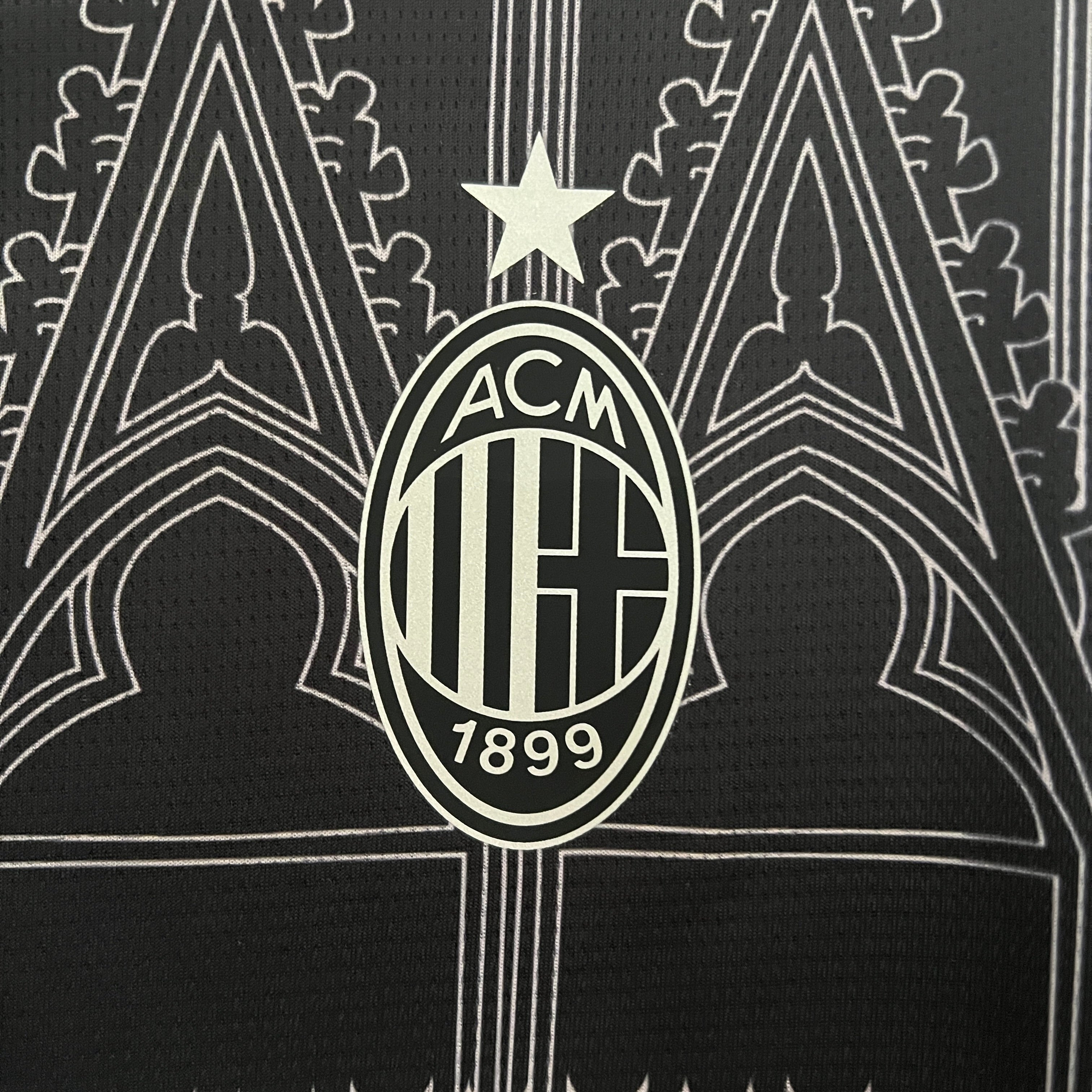 Quarta maglia trasferta versione scura AC Milan 2024-2025