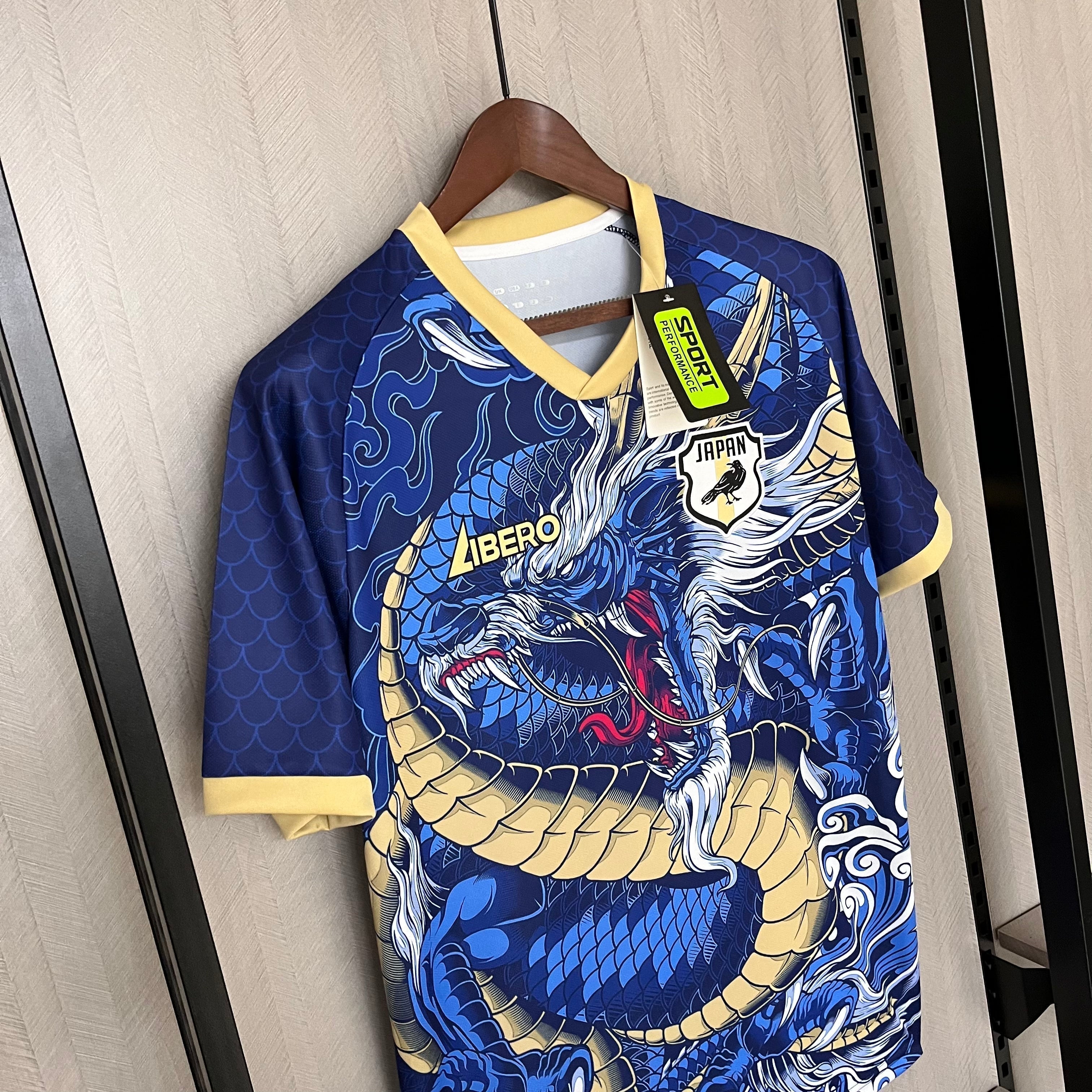 Giappone 24-25 | Kit concettuale terzo Blue Dragon