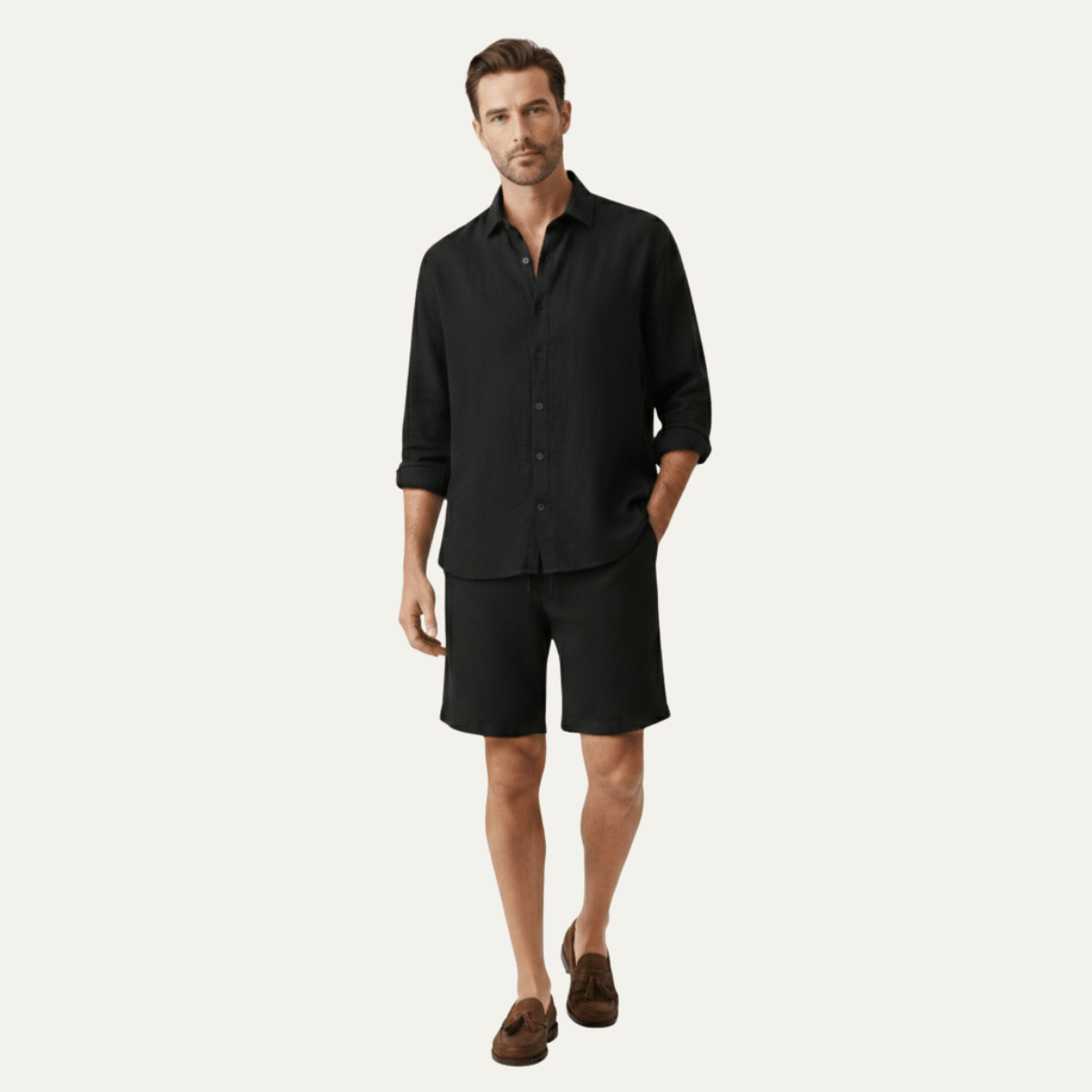 Completo camicia e pantaloncini da uomo in lino — Maniche lunghe, vestibilità ampia, chiusura con bottoni