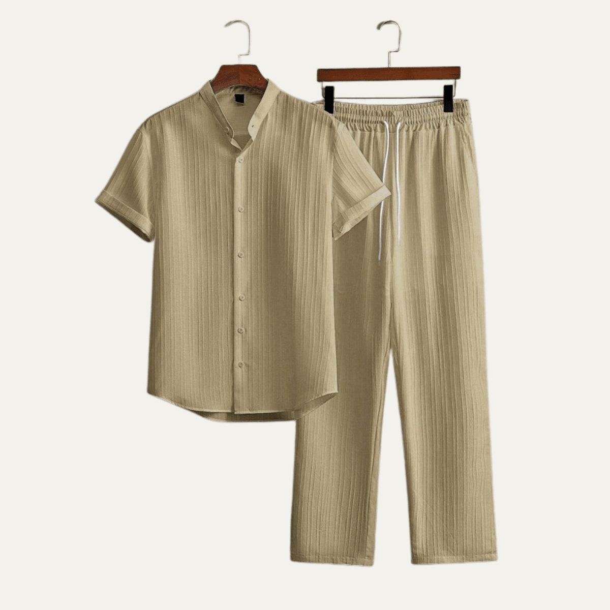 Completo da uomo in lino — Top a maniche corte e pantaloni con coulisse