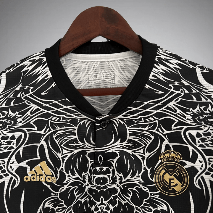 Kit Edizione Speciale Drago Mitico Real Madrid