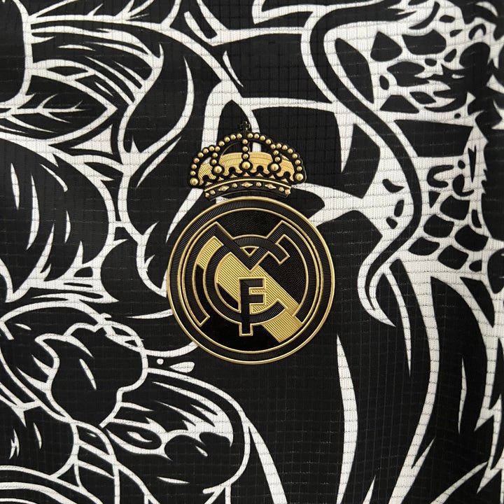Kit Edizione Speciale Drago Mitico Real Madrid