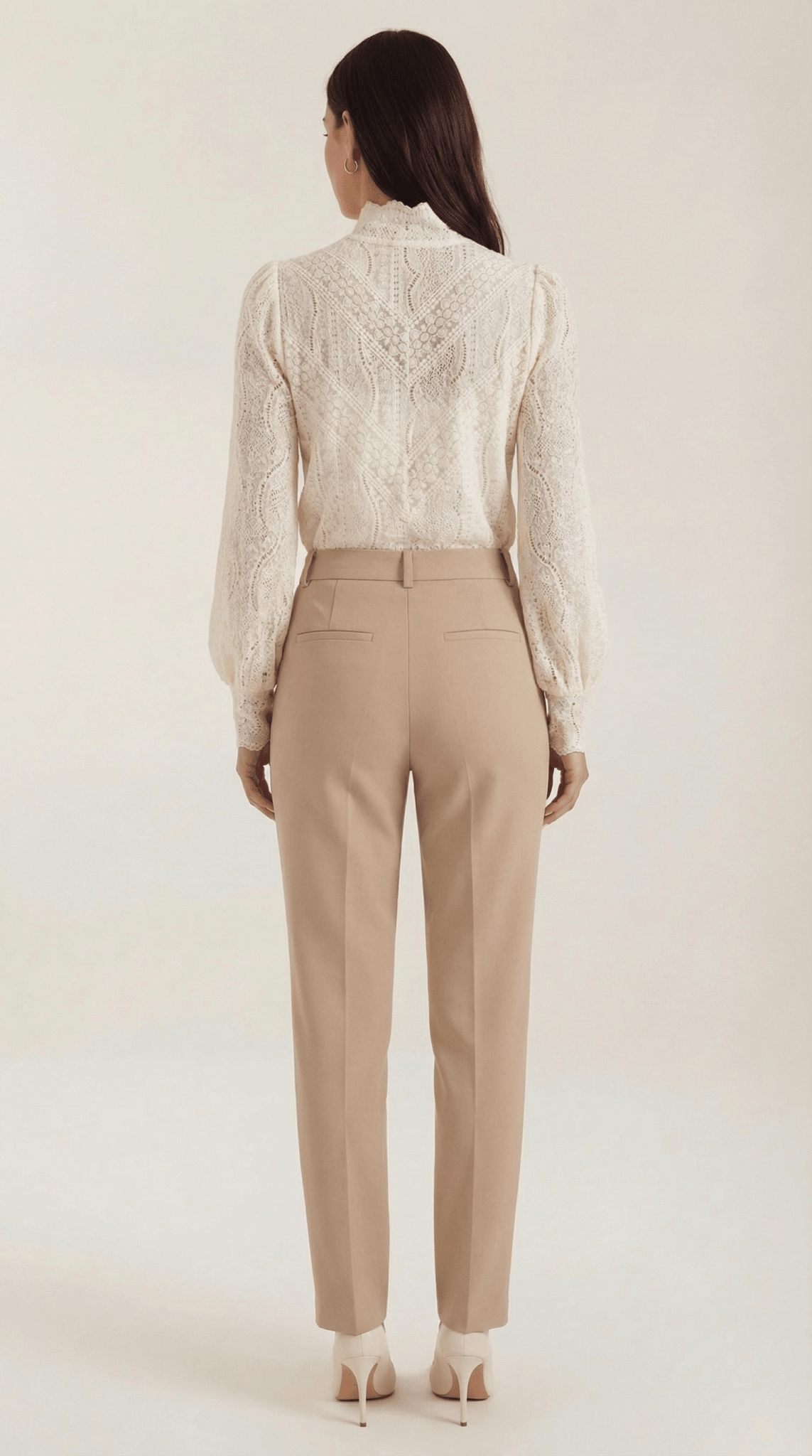 Blusa da donna — Maniche lunghe con collo alto a listino