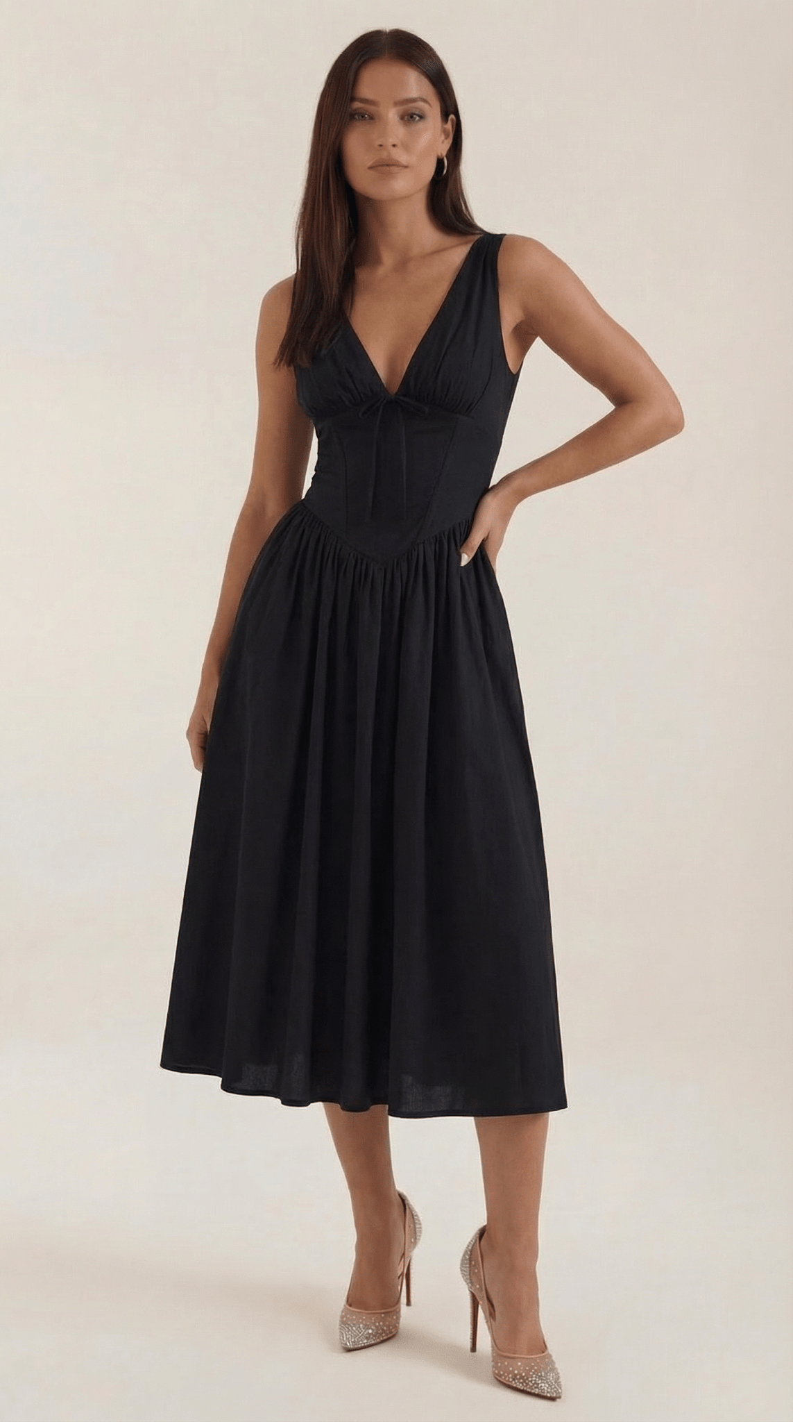 Vestito midi donna — corpetto aderente e scollo a V