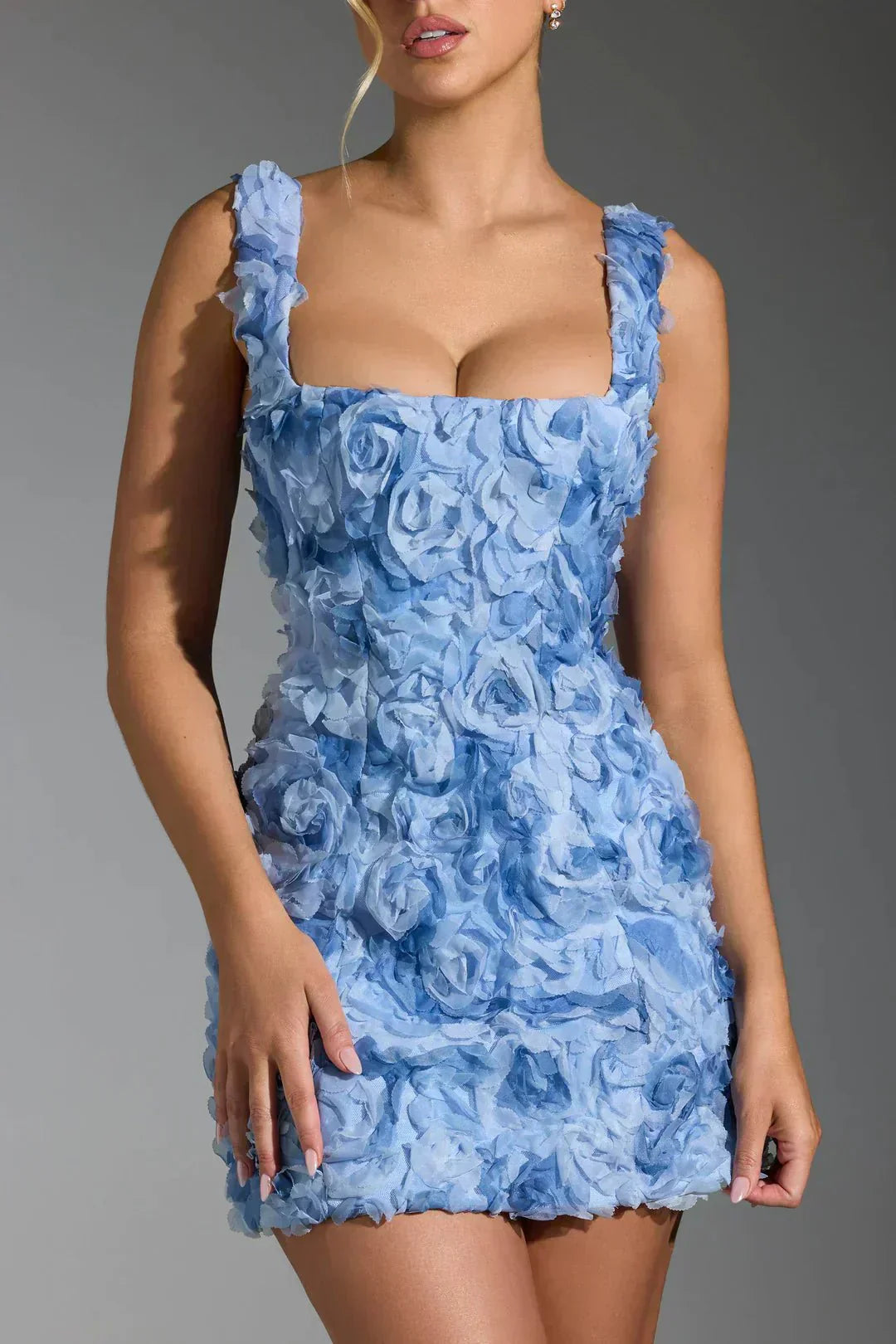 Robe mini femme — moulante col carré manches longues