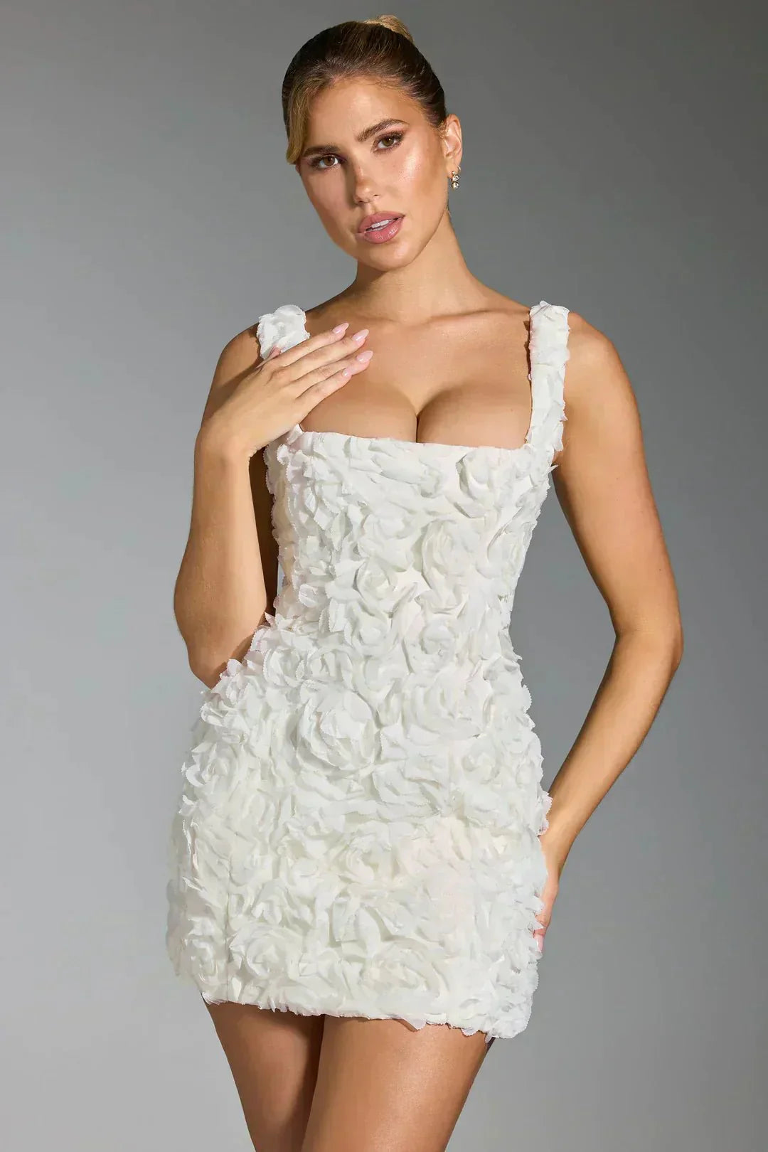 Robe mini femme — moulante col carré manches longues