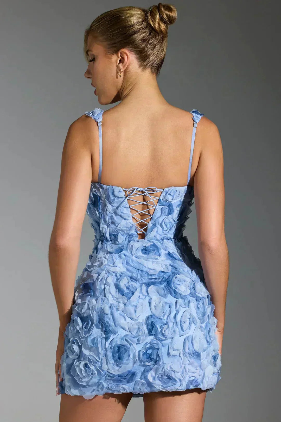 Robe mini femme — moulante col carré manches longues