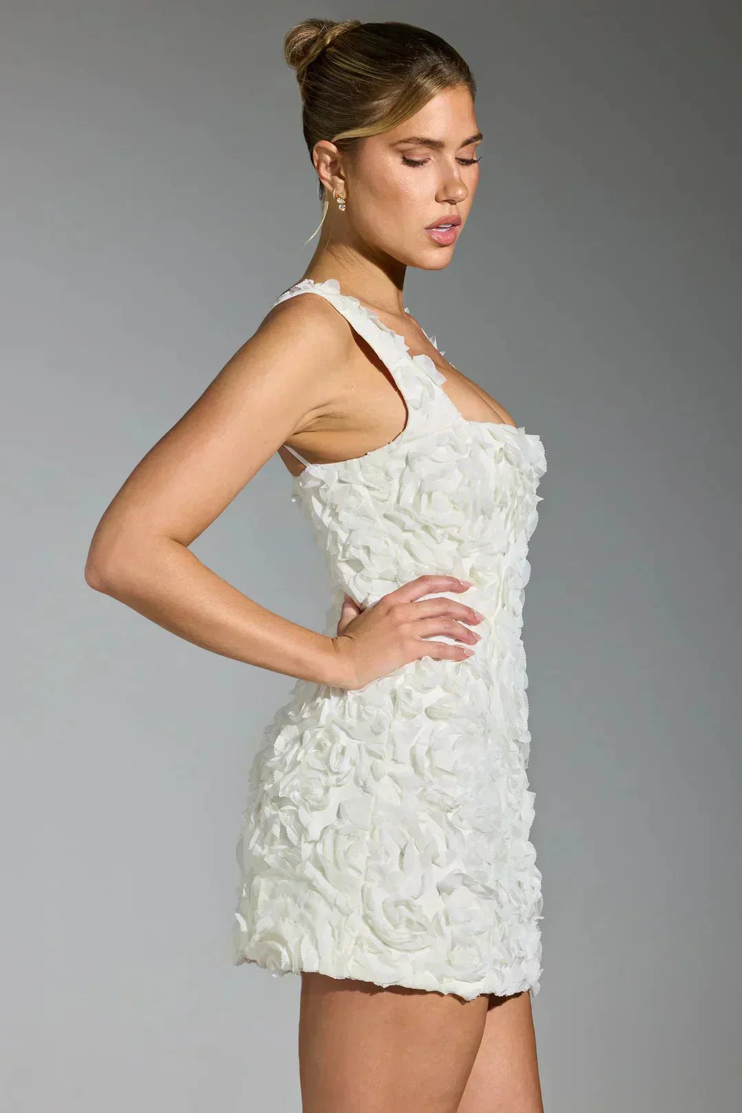 Robe mini femme — moulante col carré manches longues