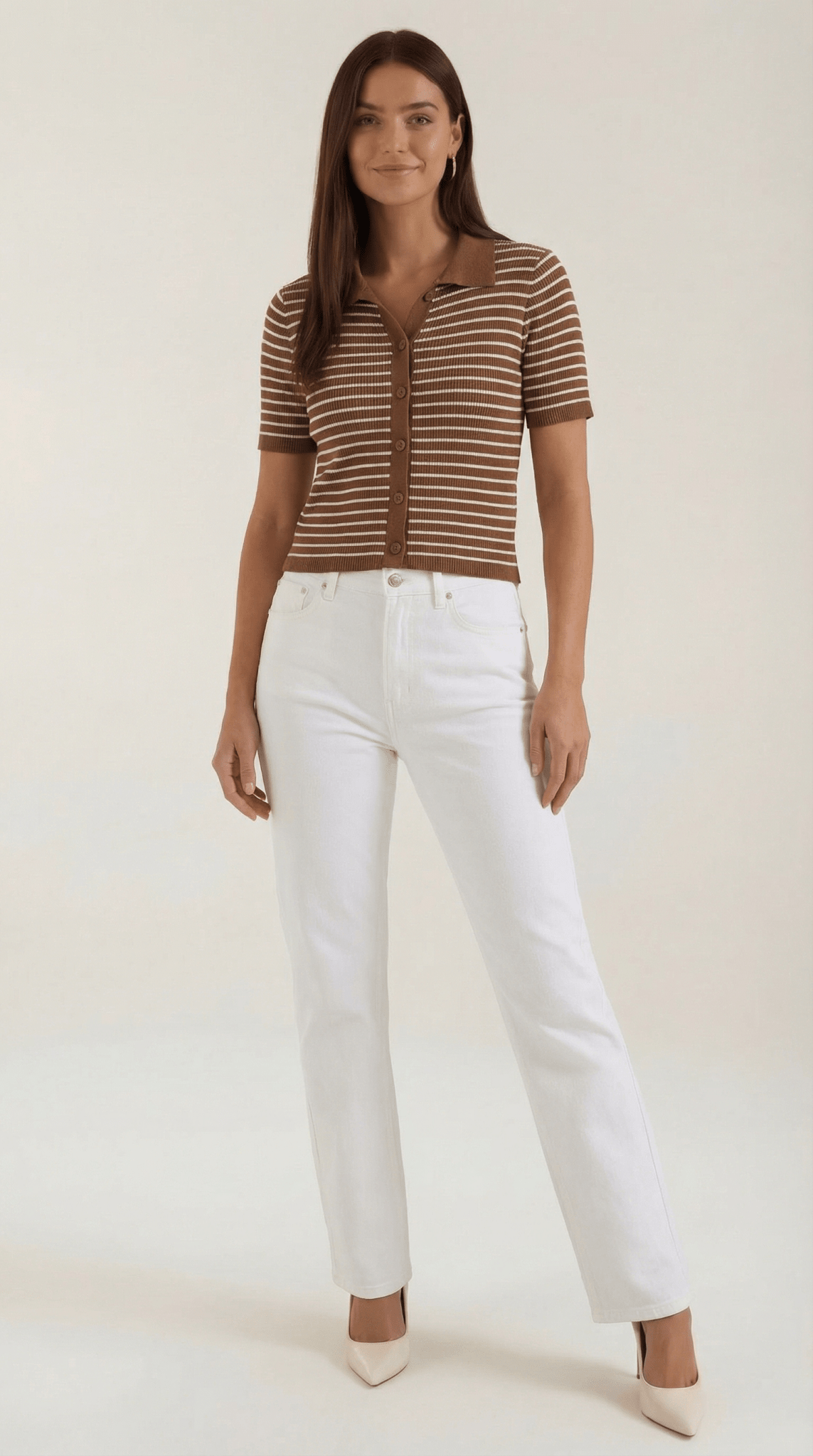 Polo da donna — Patta frontale con bottoni e design del colletto