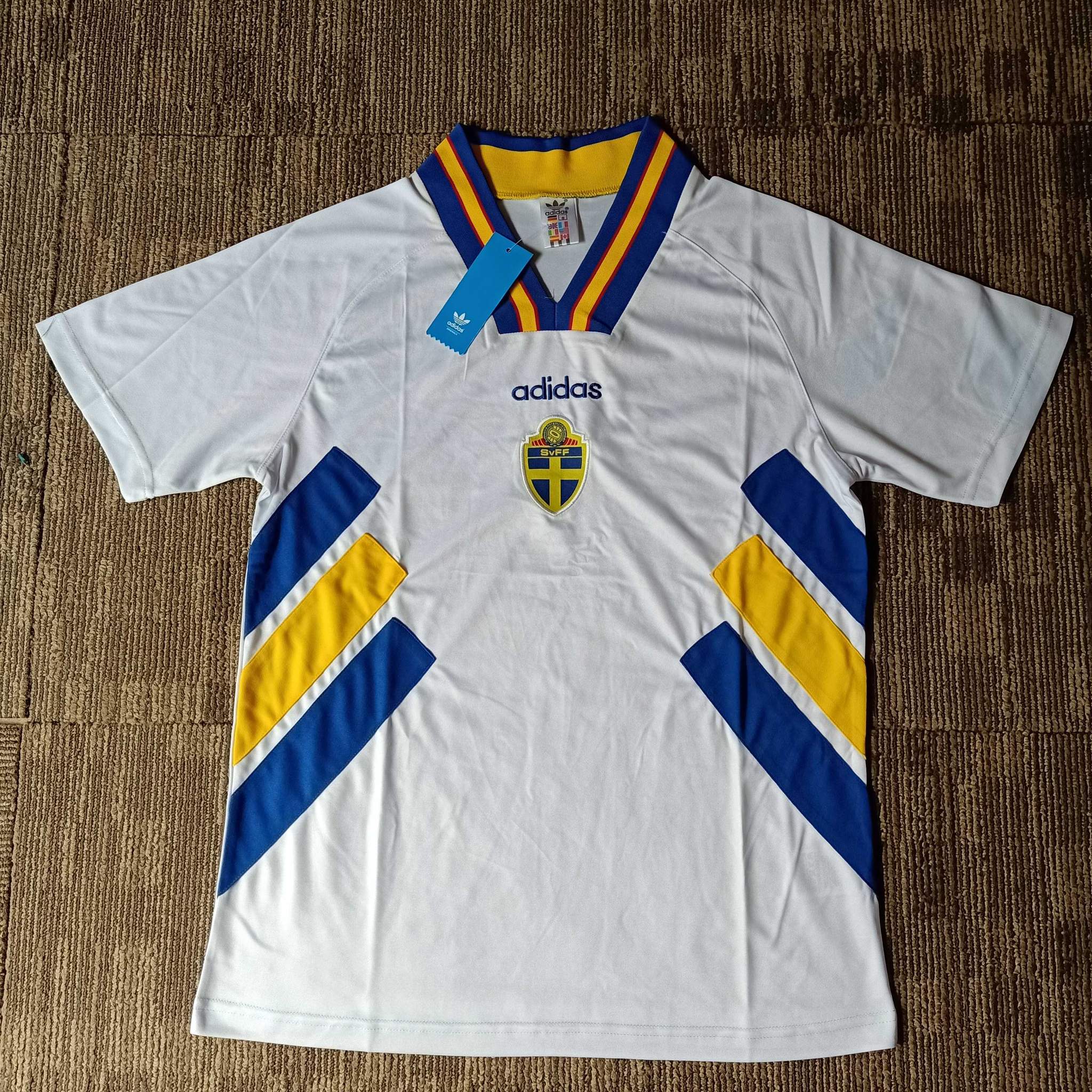 Kit de visitante Suecia 1994