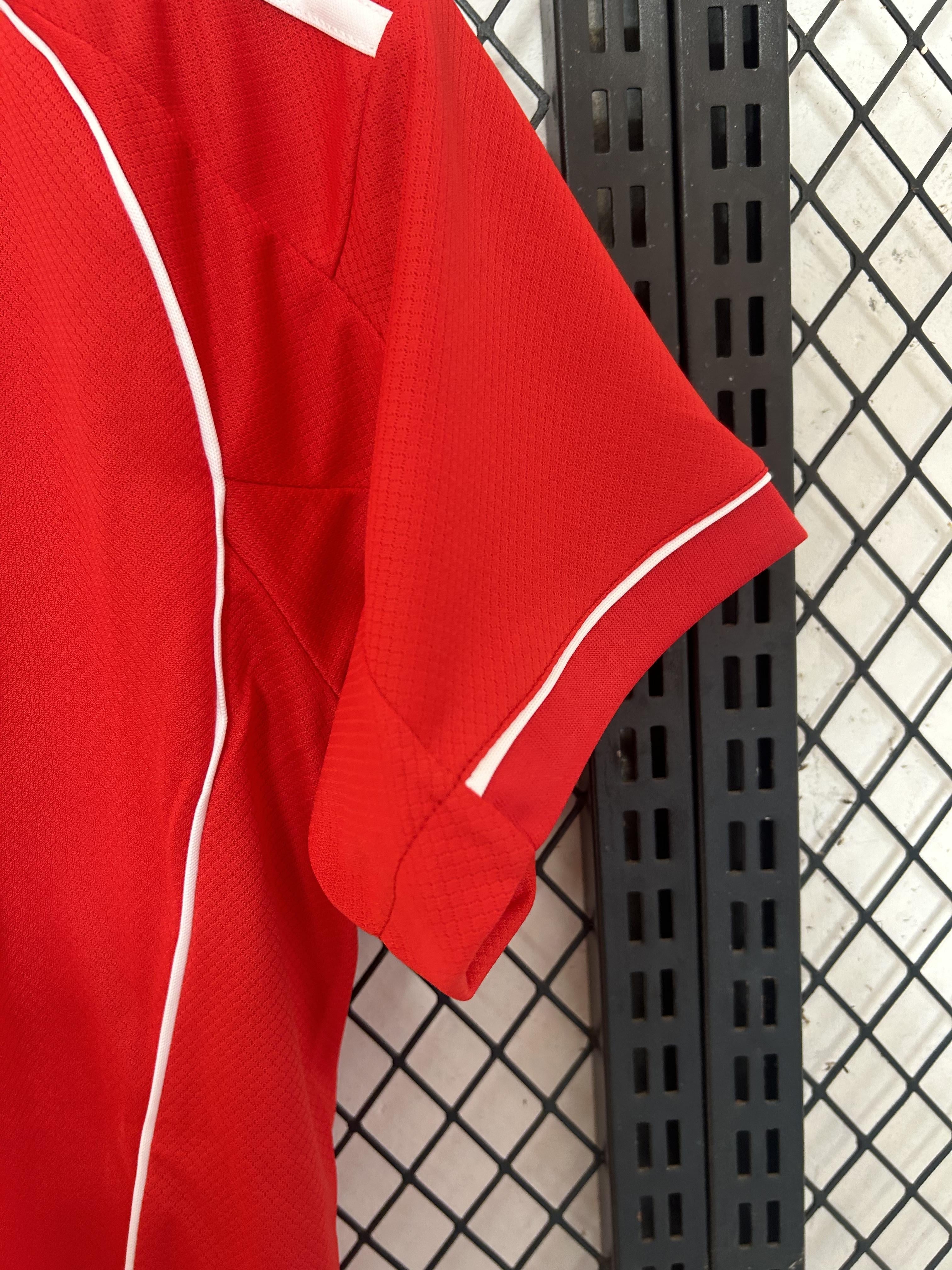Kit casa Liverpool 2025-2026