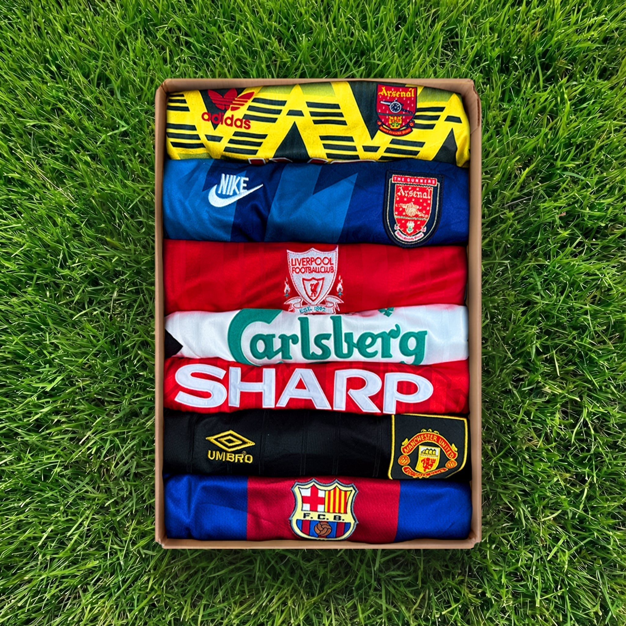 Retro Mystery Fußballtrikot Box (3 Artikel)