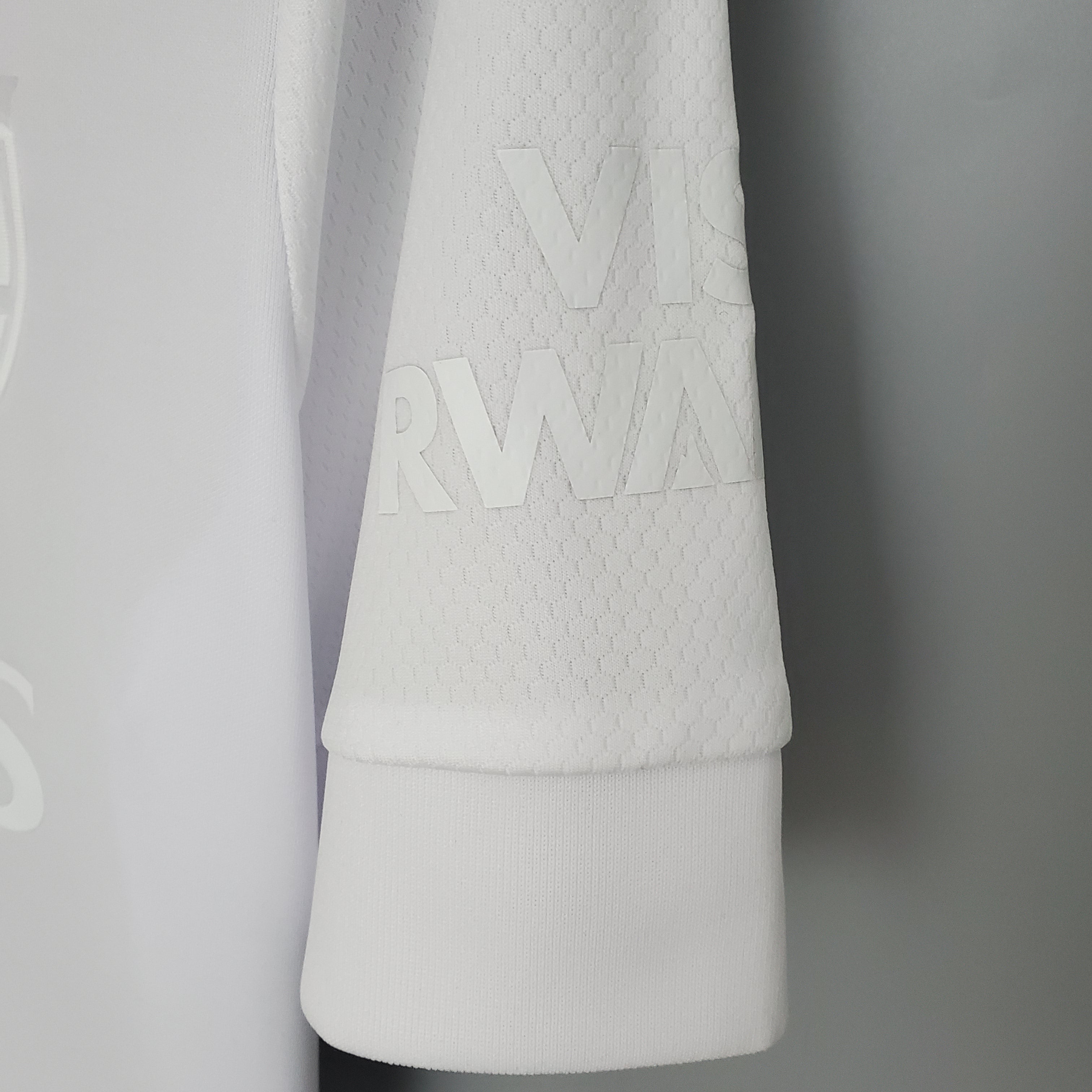 Kit bianco Arsenal 21/22