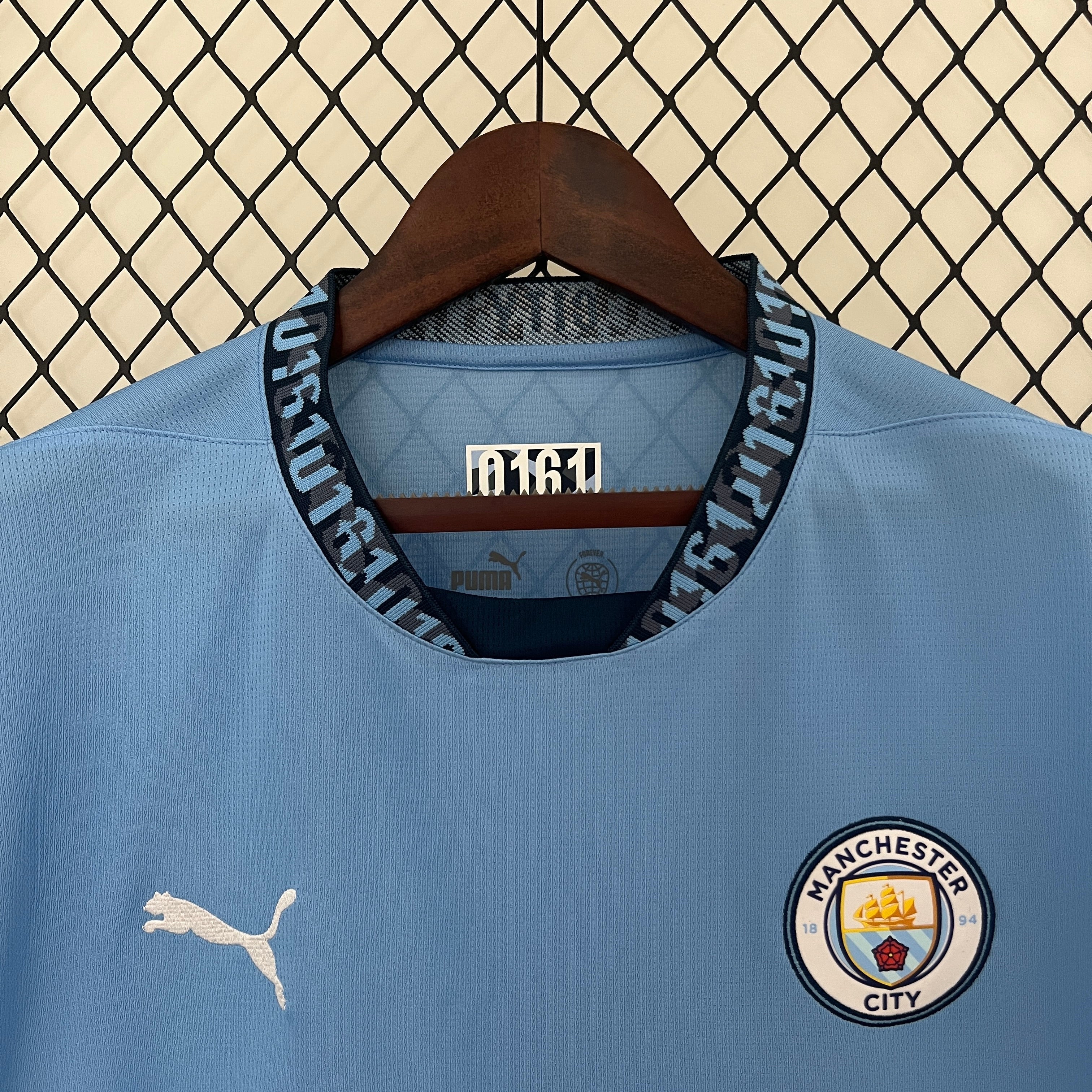Kit casa Manchester City 2024/2025