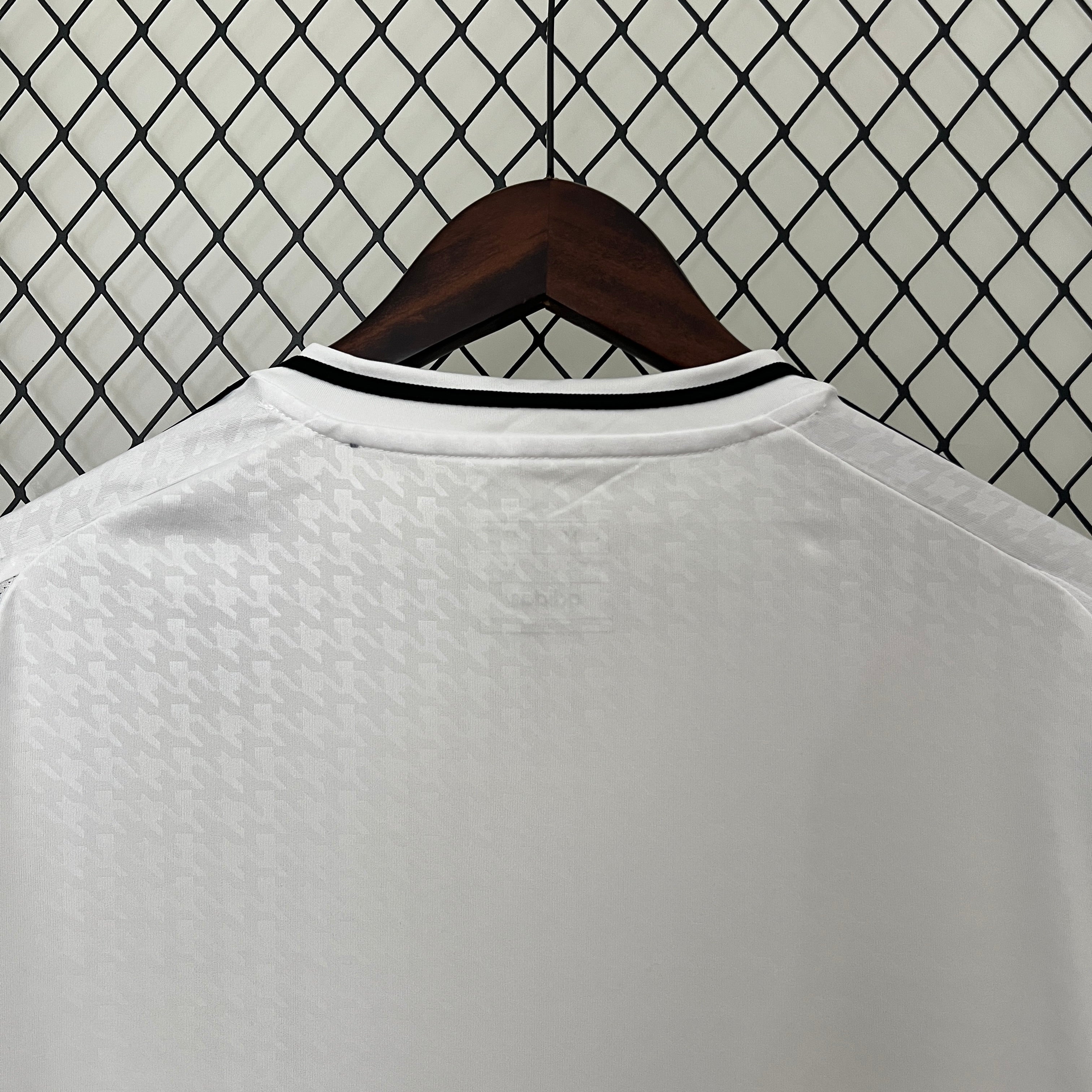 Kit Casa Real Madrid 2024/2025