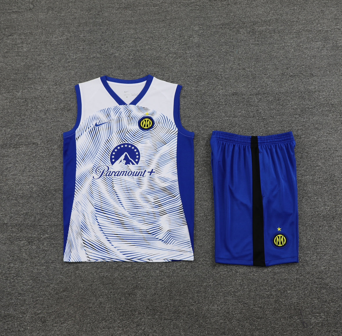 Conjunto de entrenamiento blanco Inter Milan 2024/25
