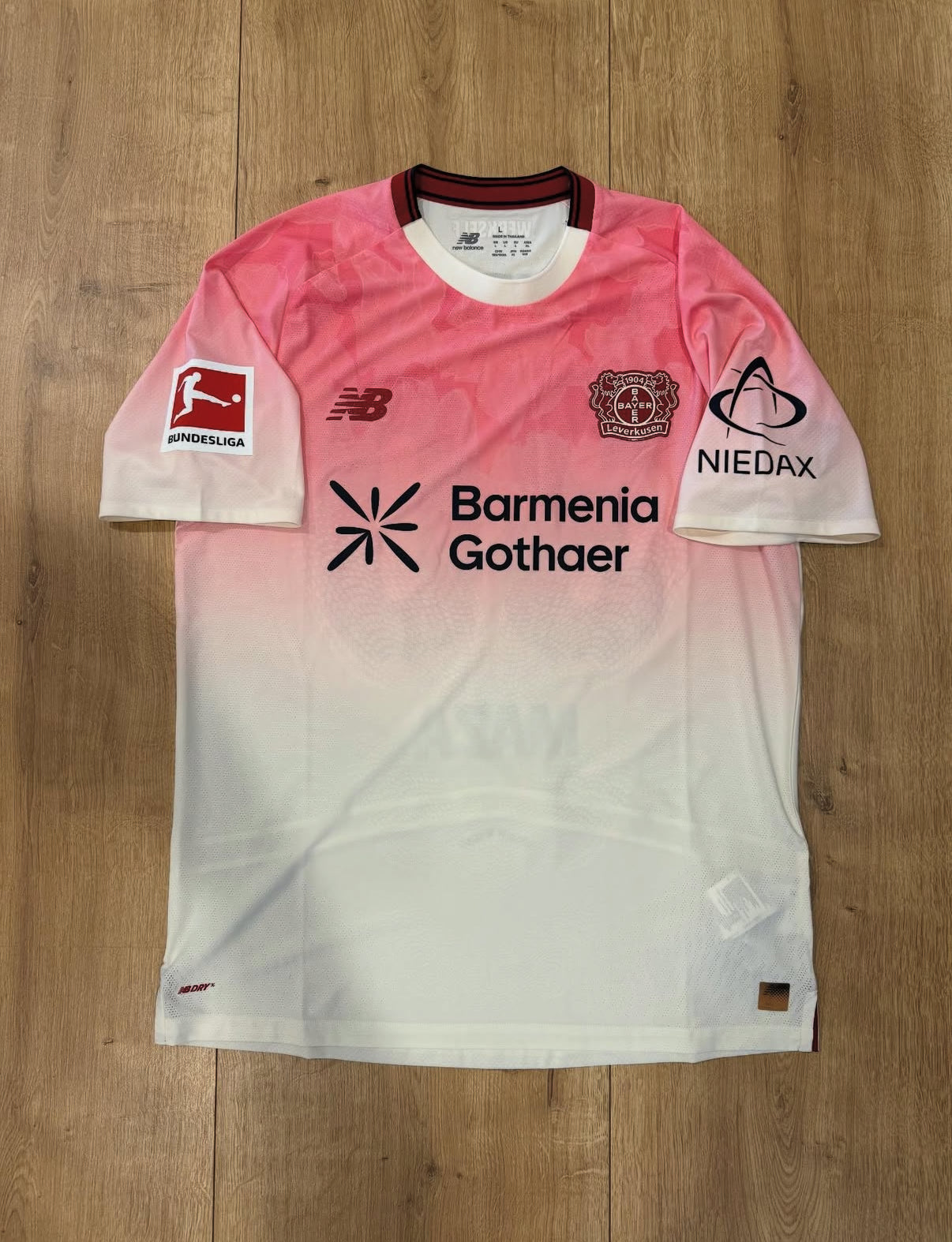 Bayer Leverkusen 2025/2026 Auswärtstrikot
