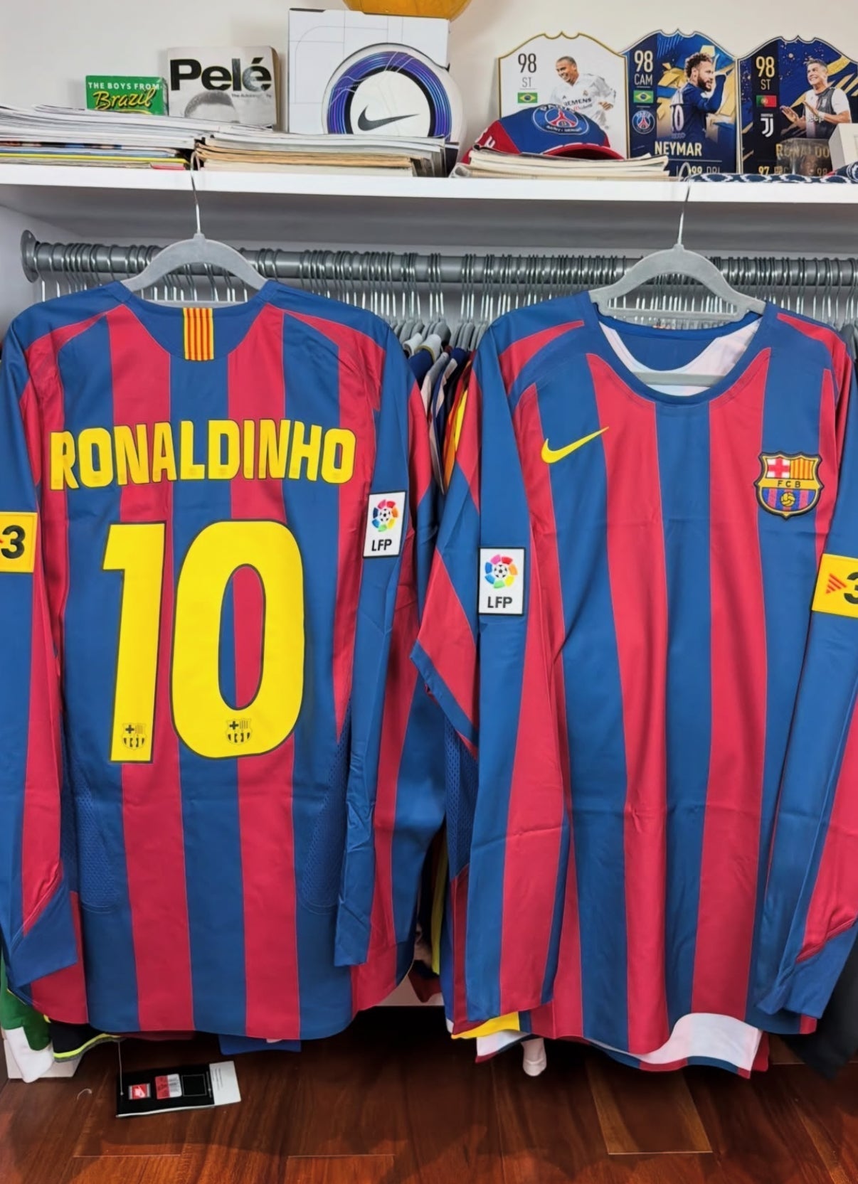 Maglia retro Ronaldinho maniche lunghe Barcellona 2005