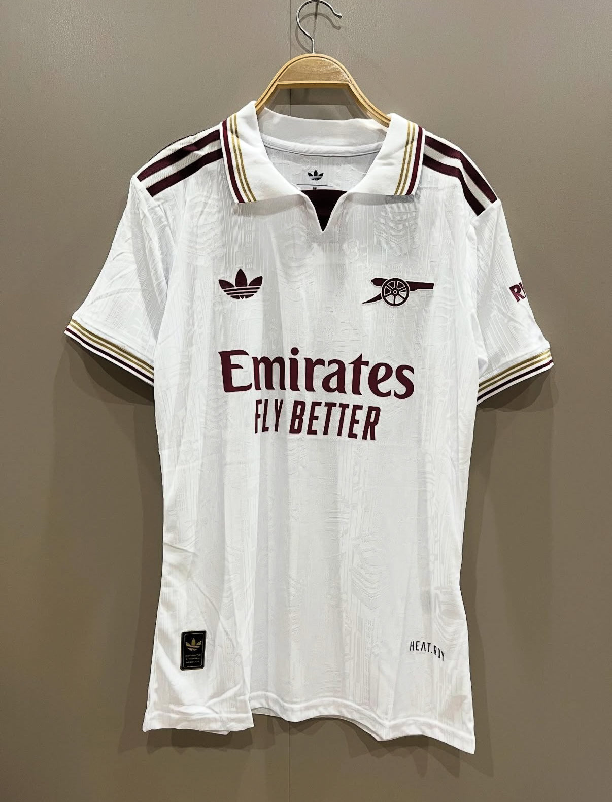 Tercer uniforme Arsenal 2025/2026