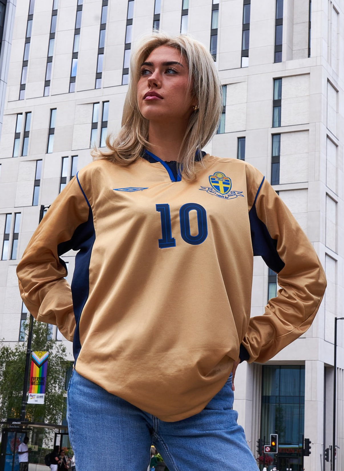 Maglia retrò Svezia 2004 Oro trasferta maniche lunghe