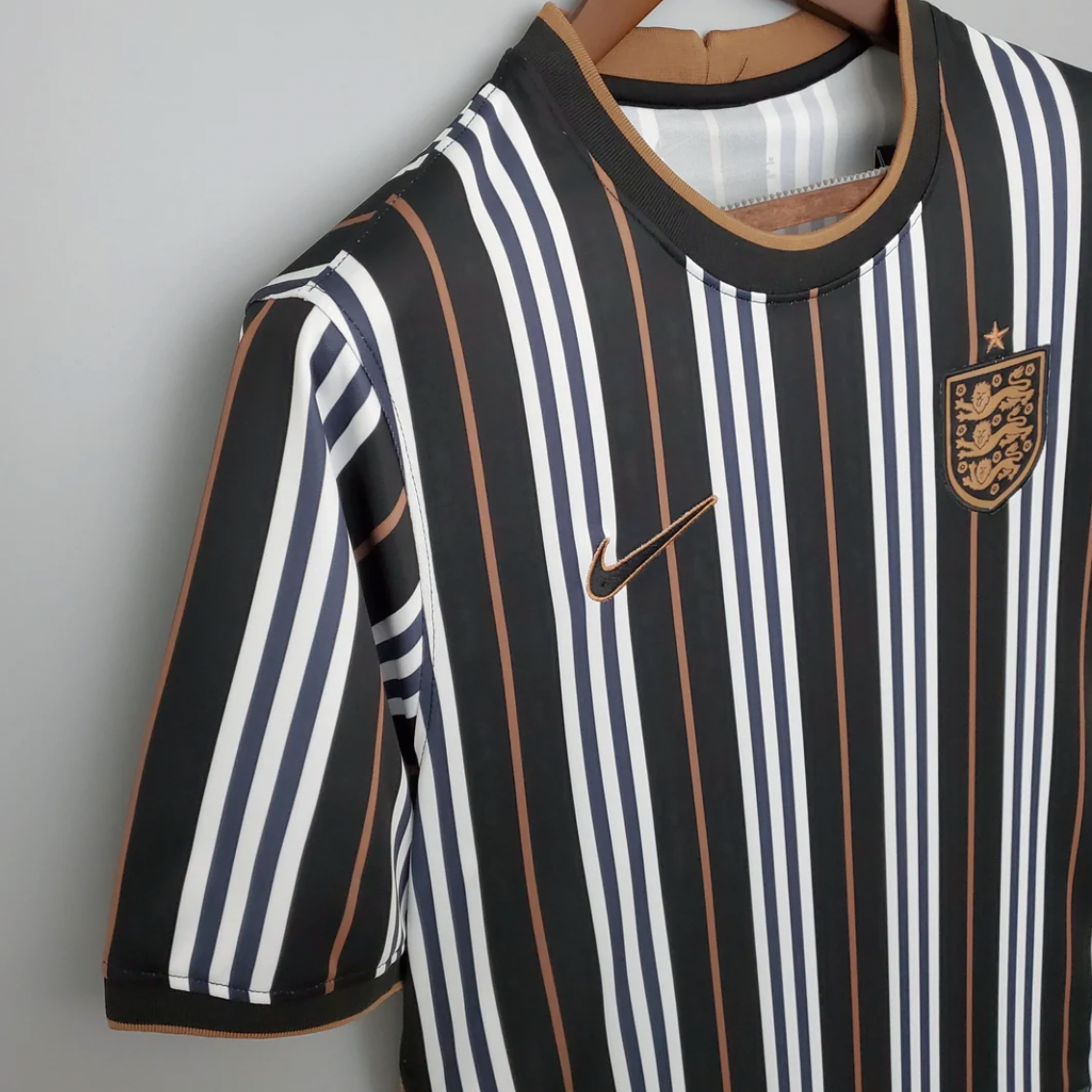 Maglia Calcio Edizione Speciale Inghilterra Burberry 2025